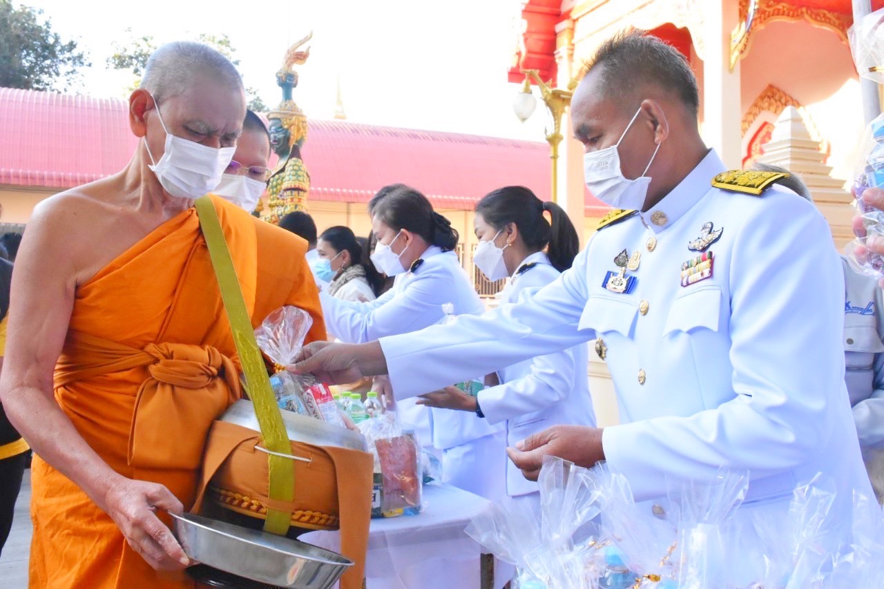 พช.มหาสารคาม ร่วมกิจกรรมเนื่องในวันคล้ายวันพระบรมราชสมภพพระบาทสมเด็จพระบรมชนกาธิเบศร มหาภูมิพลอดุลยเดชมหาราช บรมนาถบพิตร วันชาติ และวันพ่อแห่งชาติ 5 ธันวาคม 2564