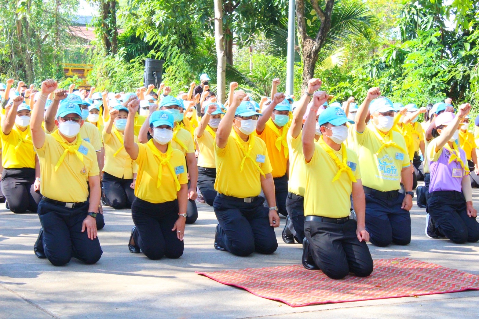 พช.มหาสารคาม ร่วมกิจกรรมจิตอาสาพัฒนา เนื่องในวันคล้ายวันพระบรมราชสมภพพระบาทสมเด็จพระบรมชนกาธิเบศร มหาภูมิพลอดุลยเดชมหาราช บรมนาถบพิตร