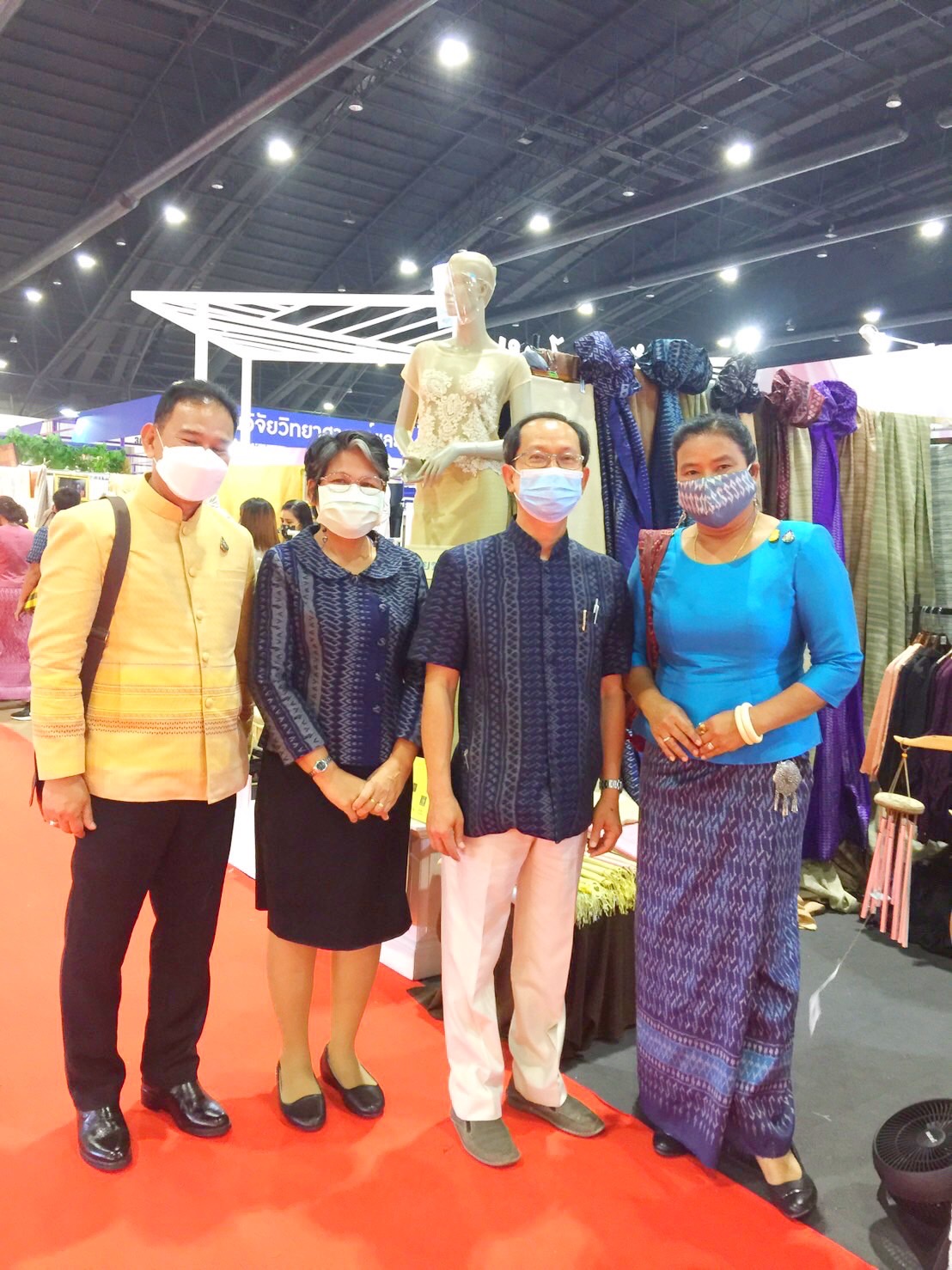จังหวัดมหาสารคาม ร่วมพิธีเปิดงานโอทอปไทย สู้ภัยโควิด – 19