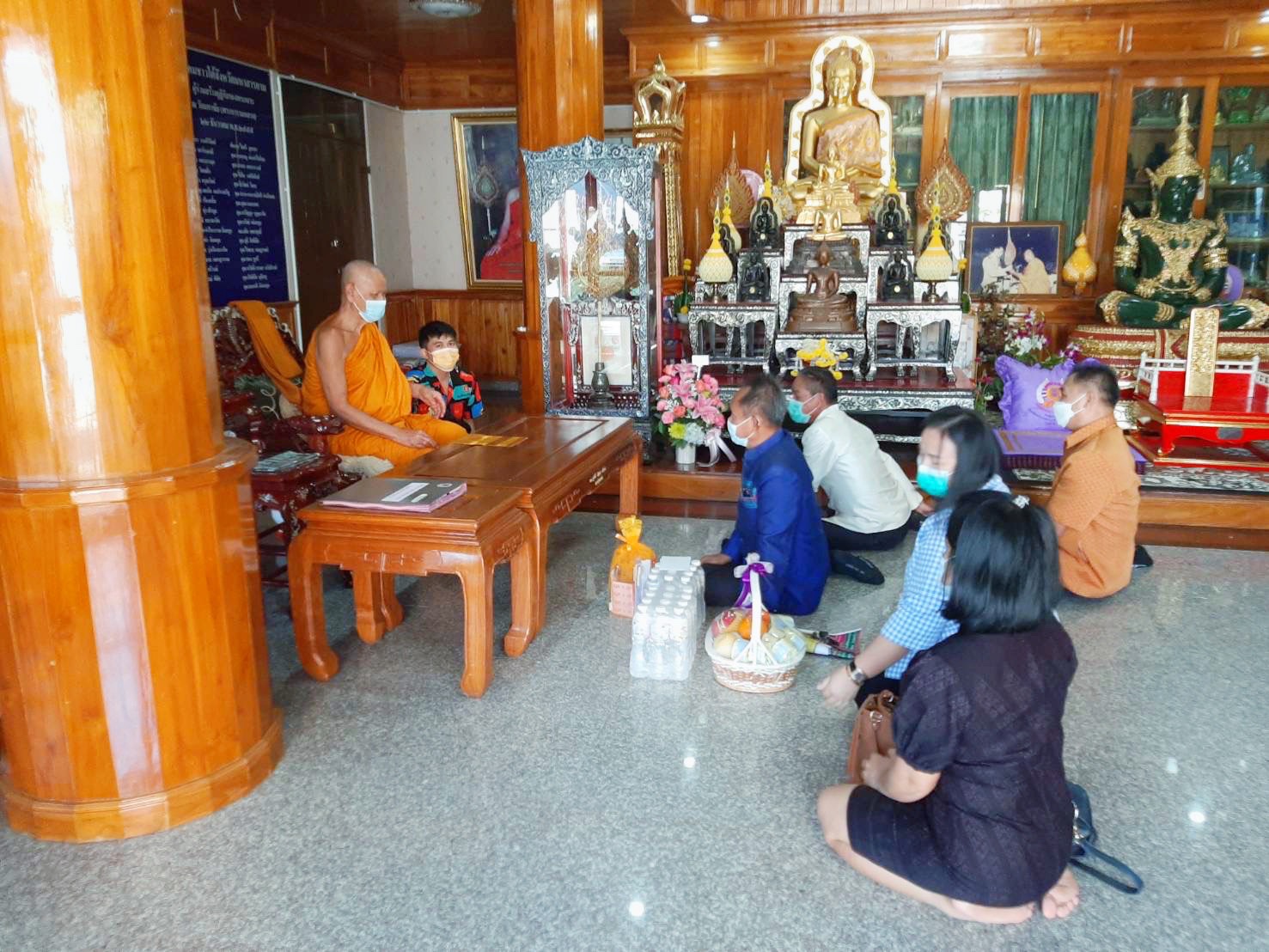พจ.มหาสารคาม กราบนมัสการ “พระเทพสิทธาจารย์ (น้อย ญาณวุฑฺโฒ)” เจ้าคณะจังหวัดมหาสารคาม เจ้าอาวาสวัดมหาชัย พระอารามหลวง