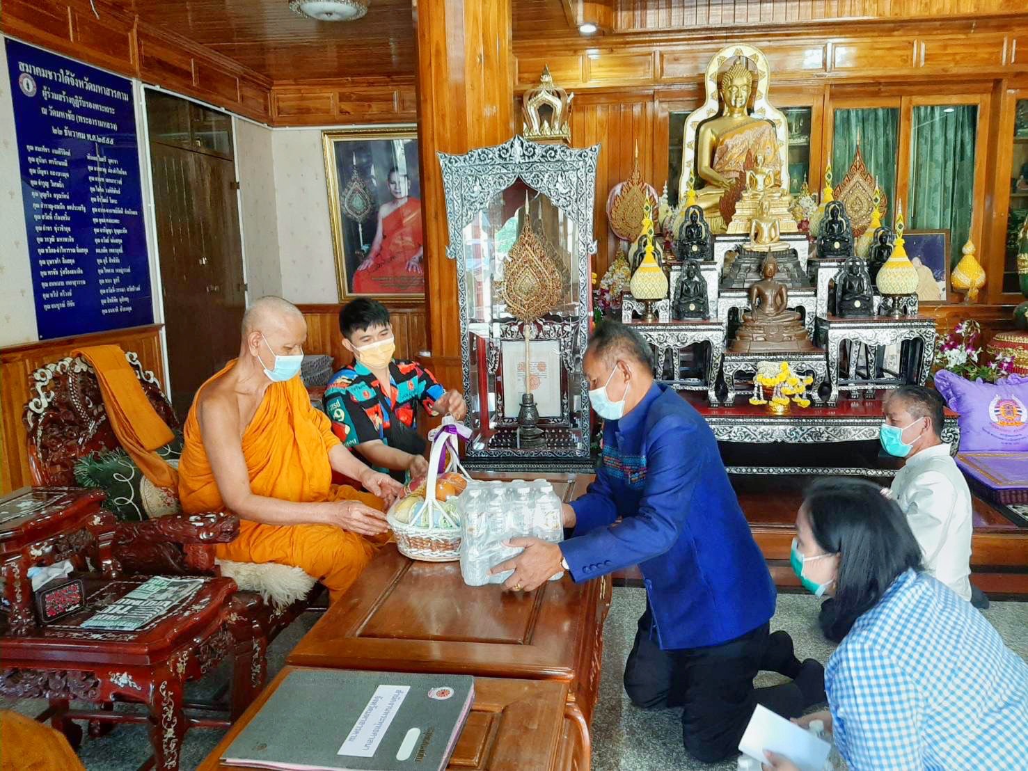 พจ.มหาสารคาม กราบนมัสการ “พระเทพสิทธาจารย์ (น้อย ญาณวุฑฺโฒ)” เจ้าคณะจังหวัดมหาสารคาม เจ้าอาวาสวัดมหาชัย พระอารามหลวง