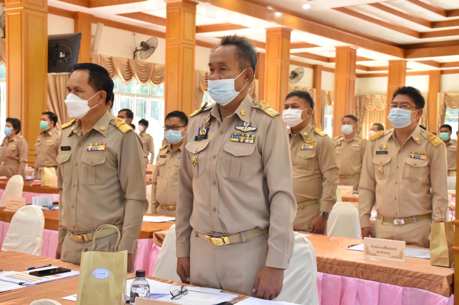 ?? จังหวัดมหาสารคาม ประกาศเจตนารมณ์ในการขับเคลื่อนการขจัดความยากจนและ พัฒนาคนทุกช่วงวัยอย่างยั่งยืนตามหลักปรัชญาของเศรษฐกิจพอเพียง