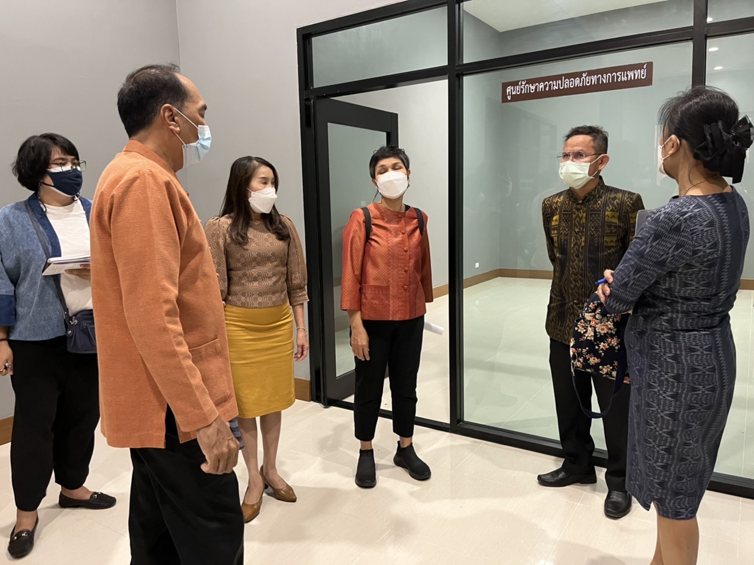 ผู้บริหารกรมการพัฒนาชุมชน ลงพื้นที่จัดเตรียมสถานที่รับเสด็จ สมเด็จพระเจ้าลูกเธอ เจ้าฟ้าสิริวัณณวรี นารีรัตนราชกัญญา เสด็จทอดพระเนตรการจัดงานแสดงผลิตภัณฑ์ผ้าไทย และงานหัตถกรรมชุมชนภาคตะวันออกเฉียงเหนือ