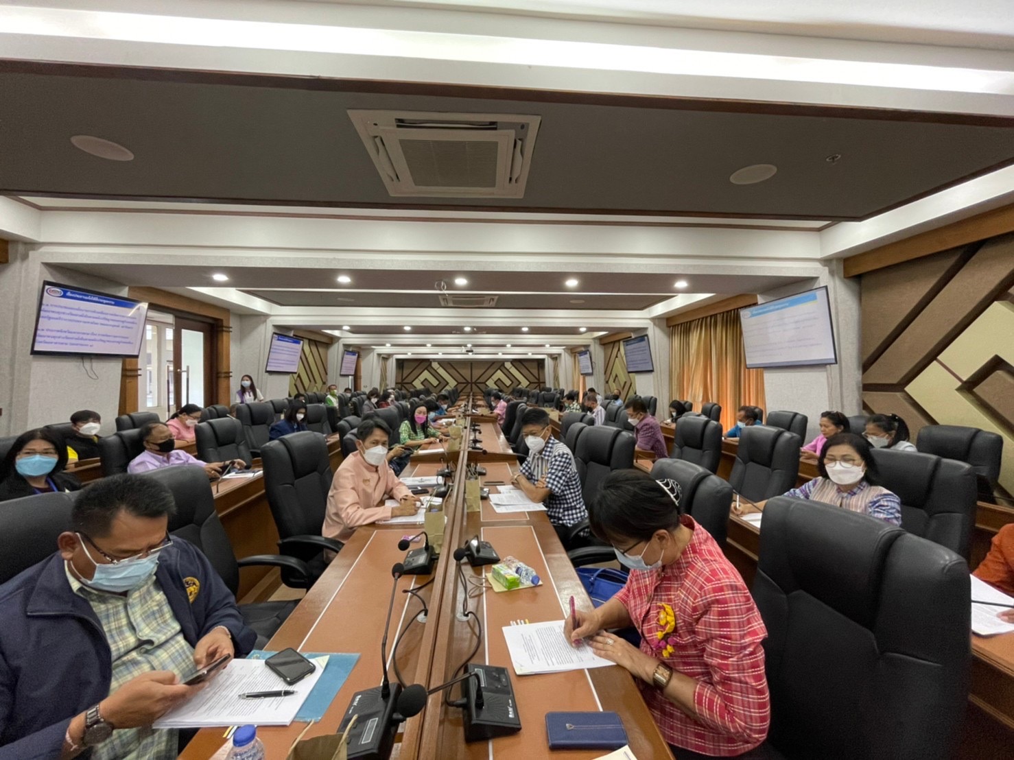 ?พช.มหาสารคาม ประชุมคณะกรรมการบริหารศูนย์อำนวยการขจัดความยากจนและพัฒนาคนทุกช่วงวัยอย่างยั่งยืนตามหลักปรัชญาของเศรษฐกิจพอเพียง