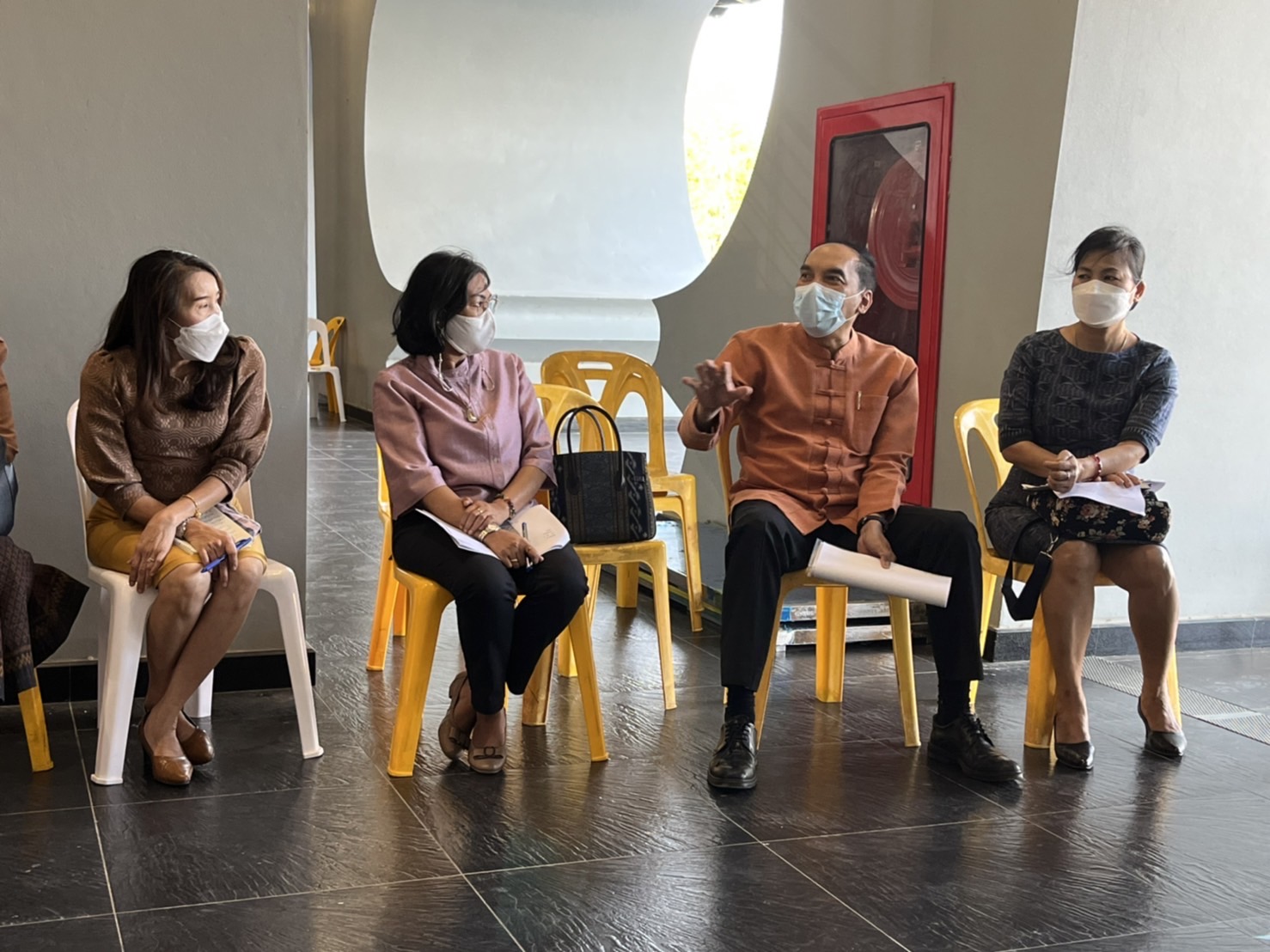 ผู้บริหารกรมการพัฒนาชุมชน ลงพื้นที่จัดเตรียมสถานที่รับเสด็จ สมเด็จพระเจ้าลูกเธอ เจ้าฟ้าสิริวัณณวรี นารีรัตนราชกัญญา เสด็จทอดพระเนตรการจัดงานแสดงผลิตภัณฑ์ผ้าไทย และงานหัตถกรรมชุมชนภาคตะวันออกเฉียงเหนือ