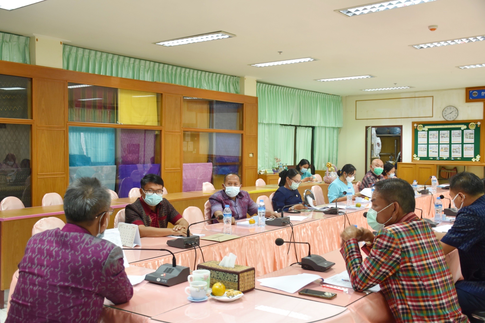 ?? พช.มหาสารคามประชุมคณะทำงานพิจารณาจัดทำข้อตกลงการปฏิบัติราชการ และผลการประเมินการปฏิบัติราชการของข้าราชการสังกัดสำนักงานพัฒนาชุมชนจังหวัดมหาสารคาม