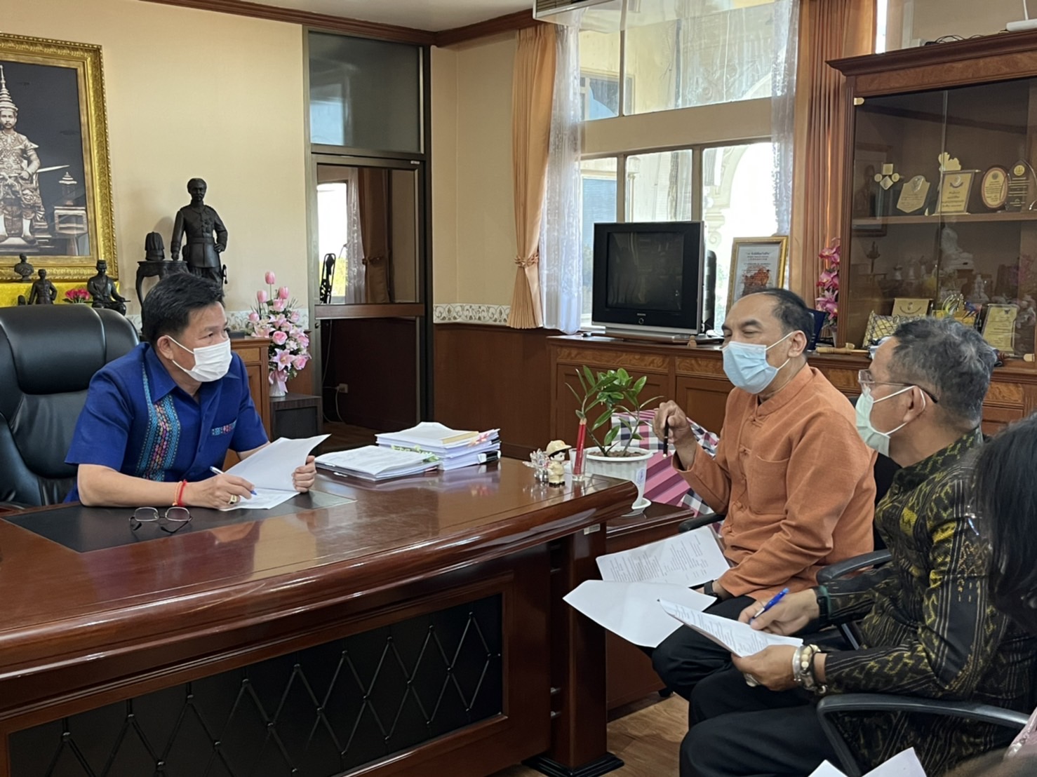 ผู้บริหารกรมการพัฒนาชุมชน ลงพื้นที่จัดเตรียมสถานที่รับเสด็จ สมเด็จพระเจ้าลูกเธอ เจ้าฟ้าสิริวัณณวรี นารีรัตนราชกัญญา เสด็จทอดพระเนตรการจัดงานแสดงผลิตภัณฑ์ผ้าไทย และงานหัตถกรรมชุมชนภาคตะวันออกเฉียงเหนือ
