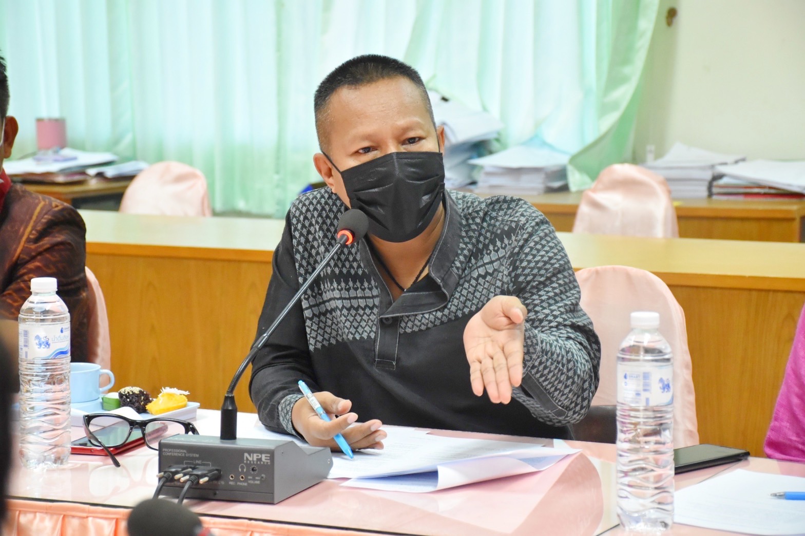 ?? พช.มหาสารคาม ประชุมเตรียมความพร้อมการจัดงานเส้นสายลายผ้าและการจัดขบวนแห่ โคก หนอง นา และขบวนแห่ ผ่าเลื่องลืองาม นามมหาสารคาม ในงานประเพณีบุญเบิกฟ้าและงานกาชาดจังหวัดมหาสารคาม ประจำปี 2565