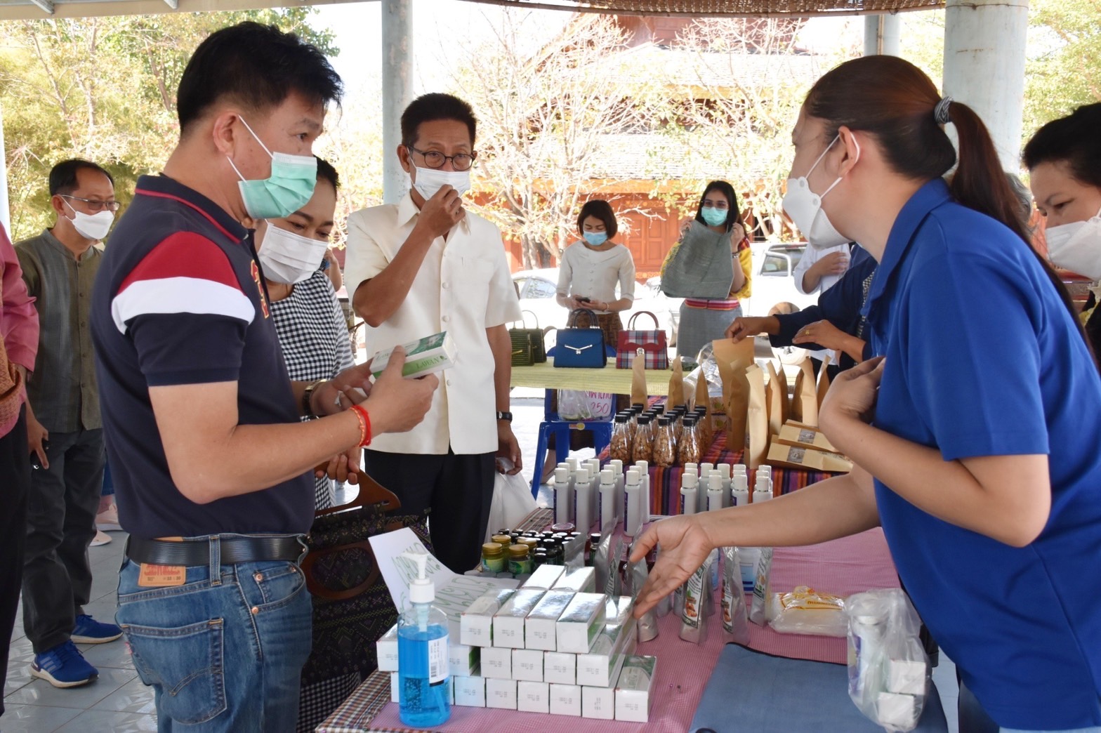 จังหวัดมหาสารคามเปิดตลาด OTOP แห่งใหม่ จำหน่ายสินค้าเกรดพรีเมี่ยมราคาย่อมเยา
