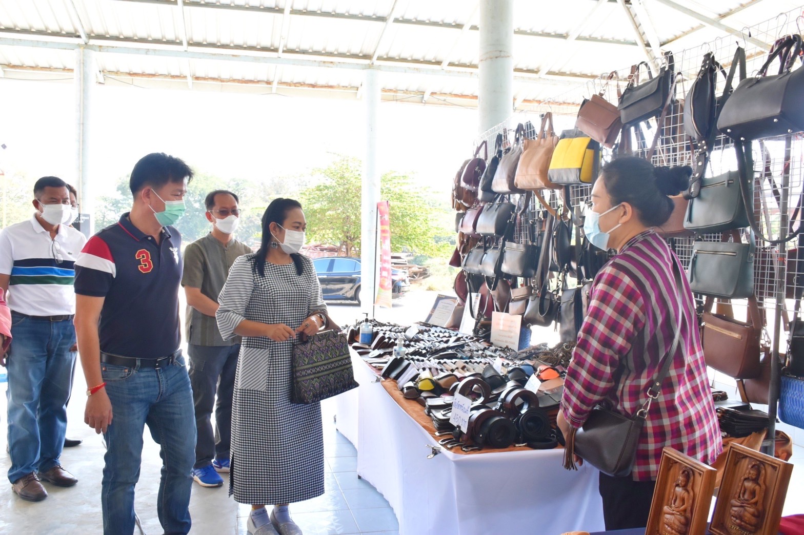 จังหวัดมหาสารคามเปิดตลาด OTOP แห่งใหม่ จำหน่ายสินค้าเกรดพรีเมี่ยมราคาย่อมเยา