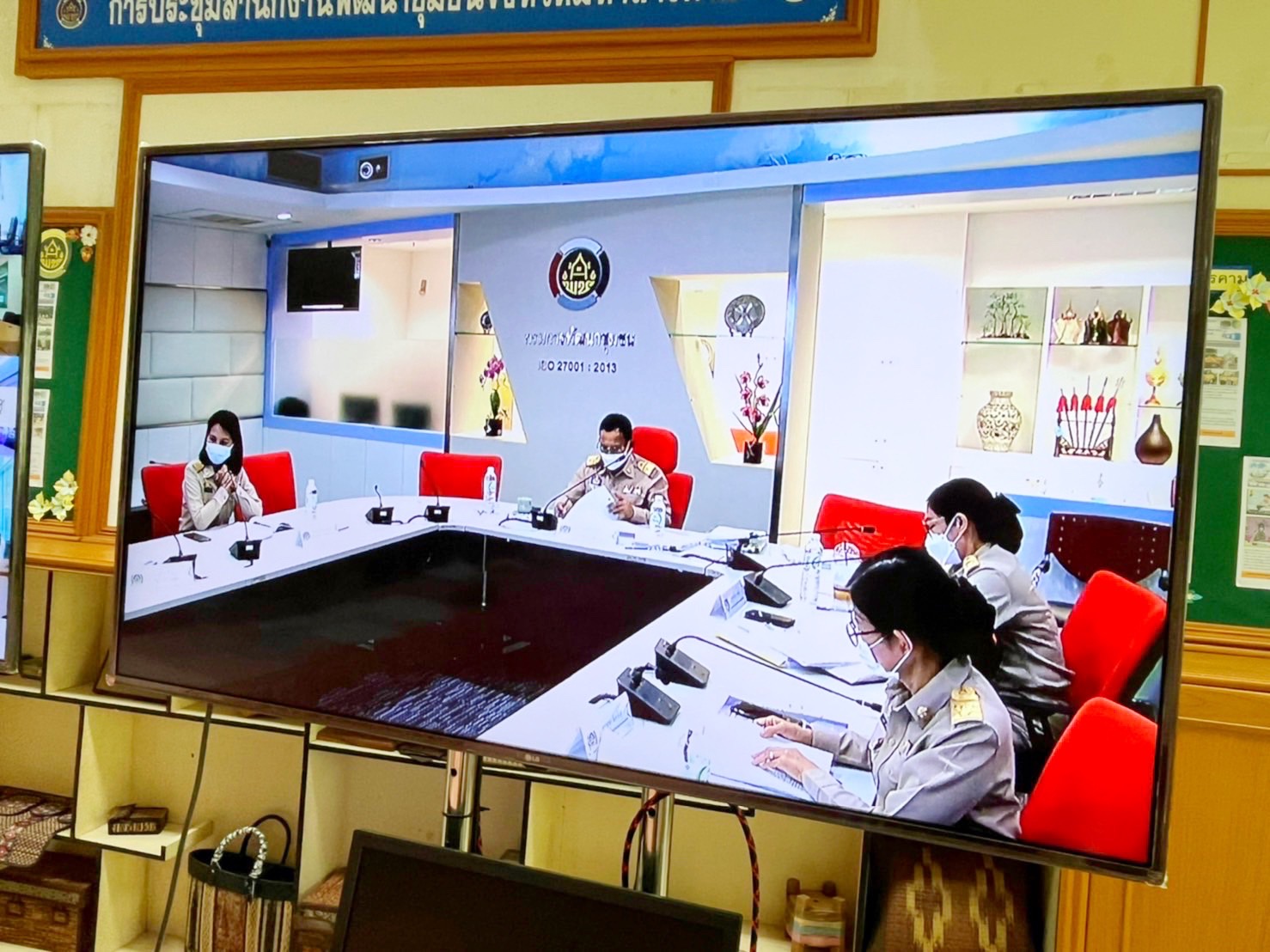 พช.มหาสารคามเข้าร่วมประชุมการดำเนินโครงการพัฒนาพื้นที่ต้นแบบการพัฒนาคุณภาพชีวิตตามหลักทฤษฎีใหม่ ประยุกต์สู่ “โคก หนอง นา โมเดล” ผ่านระบบ VDO Conference