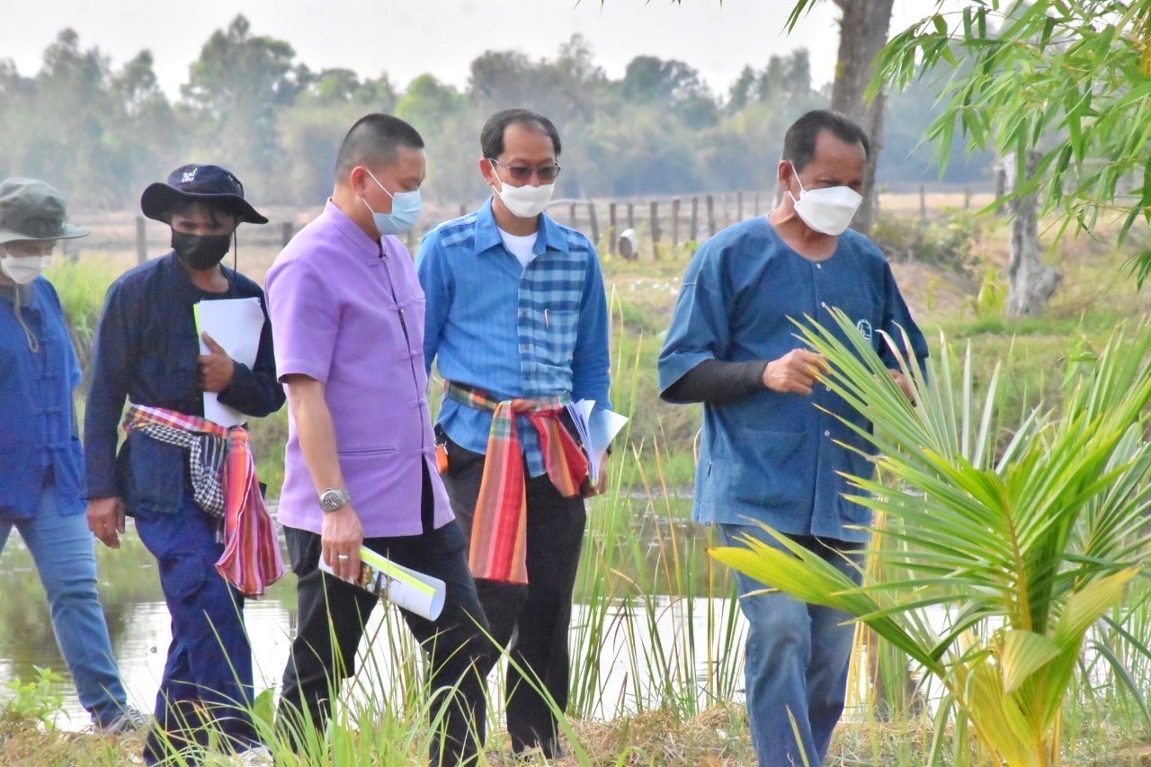 พช.มหาสารคาม “ประกวดครัวเรือนต้นแบบ โคก หนอง นา พัฒนาชุมชนจังหวัดมหาสารคาม ประจำปี 2565” ณ แปลงครัวเรือนต้นแบบ โคก หนอง นา พัฒนชุมชน นายบุญช่วย สุปะติ หมู่ที่ 9 ตำบลหนองทุ่ม อำเภอวาปีปทุม จังหวัดมหาสารคาม
