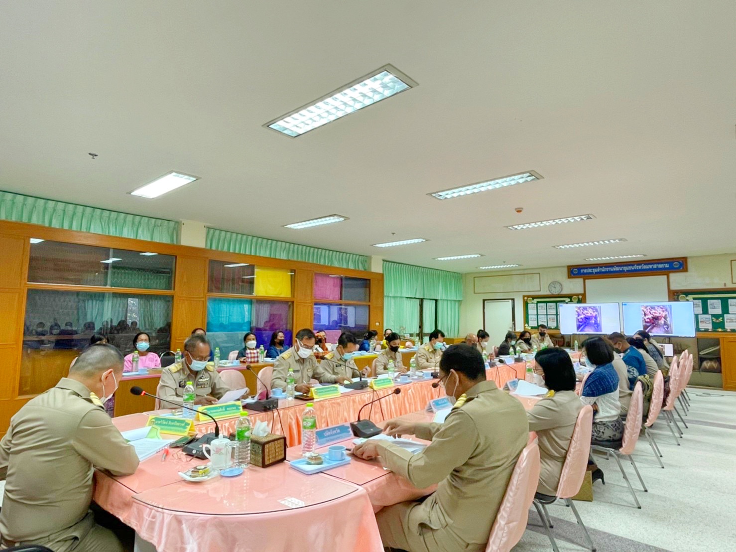 คณะอนุกรรมการบริหารกองทุนพัฒนาบทบาทสตรีระดับจังหวัดมหาสารคาม ประชุมครั้งที่ 2/2565