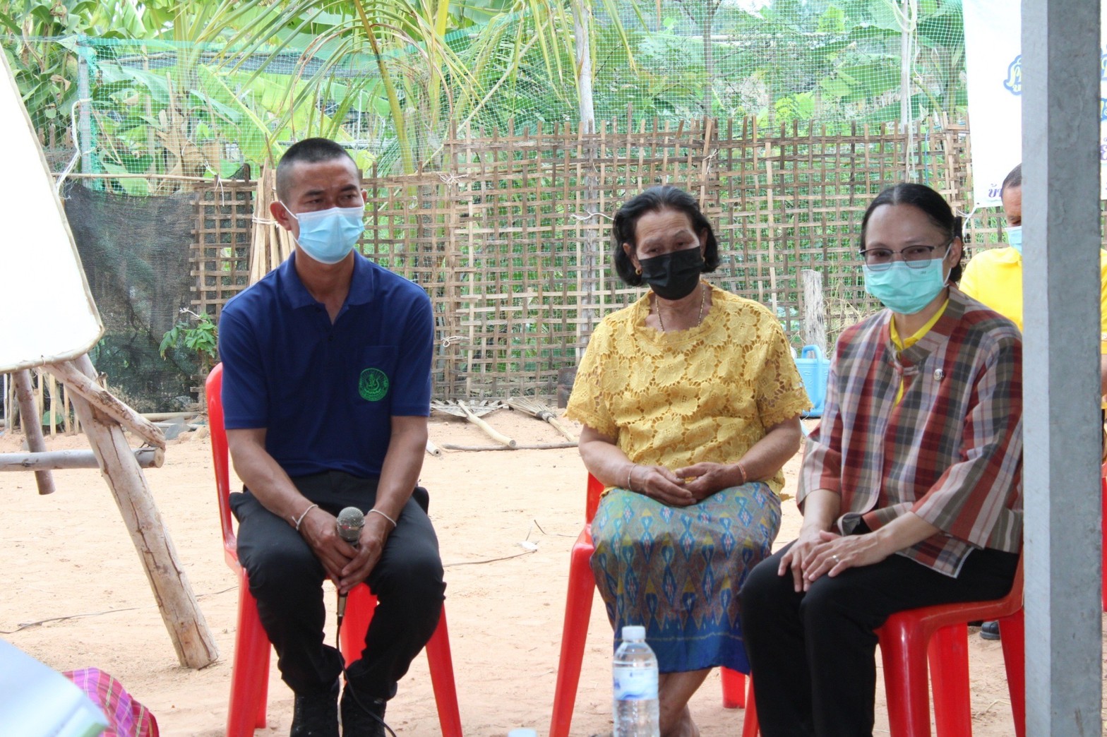พช.มหาสารคาม “ประกวดครัวเรือนต้นแบบ โคก หนอง นา พัฒนาชุมชนจังหวัดมหาสารคาม ประจำปี 2565” ณ แปลงครัวเรือนต้นแบบ โคก หนอง นา พัฒนาชุมชน (ขนาด 1 ไร่)  นางนวลศรี กองน้อย หมู่ที่ 3 ตำบลมิตรภาพ อำเภอแกดำ จังหวัดมหาสารคาม