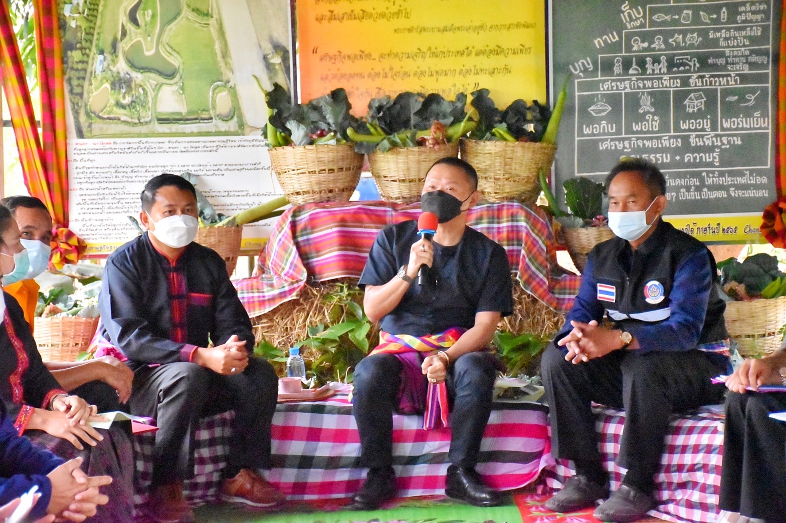 พช.มหาสารคาม “ประกวดครัวเรือนต้นแบบ โคก หนอง นา พัฒนาชุมชนจังหวัดมหาสารคาม ประจำปี 2565” ณ แปลงครัวเรือนต้นแบบ โคก หนอง นา พัฒนาชุมชน (ขนาด 3 ไร่)  นายสมอน ก่านแก้ว หมู่ที่ 8 ตำบลดอนงัว อำเภอบรบือ จังหวัดมหาสารคาม