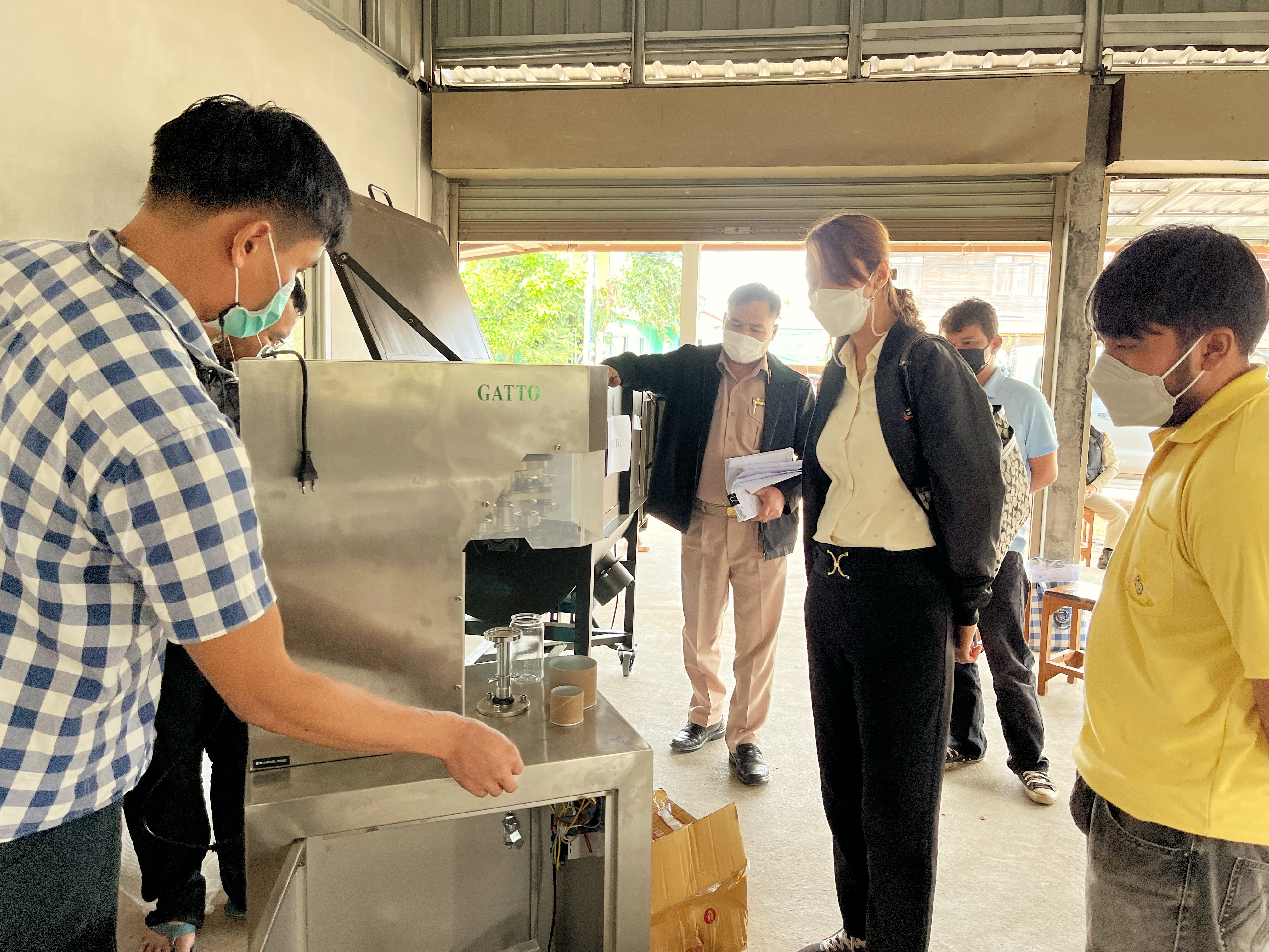 พช.มหาสารคามลงพื้นที่ตรวจรับครุภัณฑ์การเกษตร เพื่อสนับสนุนการดำเนินงานพัฒนาพื้นที่เรียนรู้ชุมชนต้นแบบการพัฒนาคุณภาพชีวิต (CLM) จ.มหาสารคาม