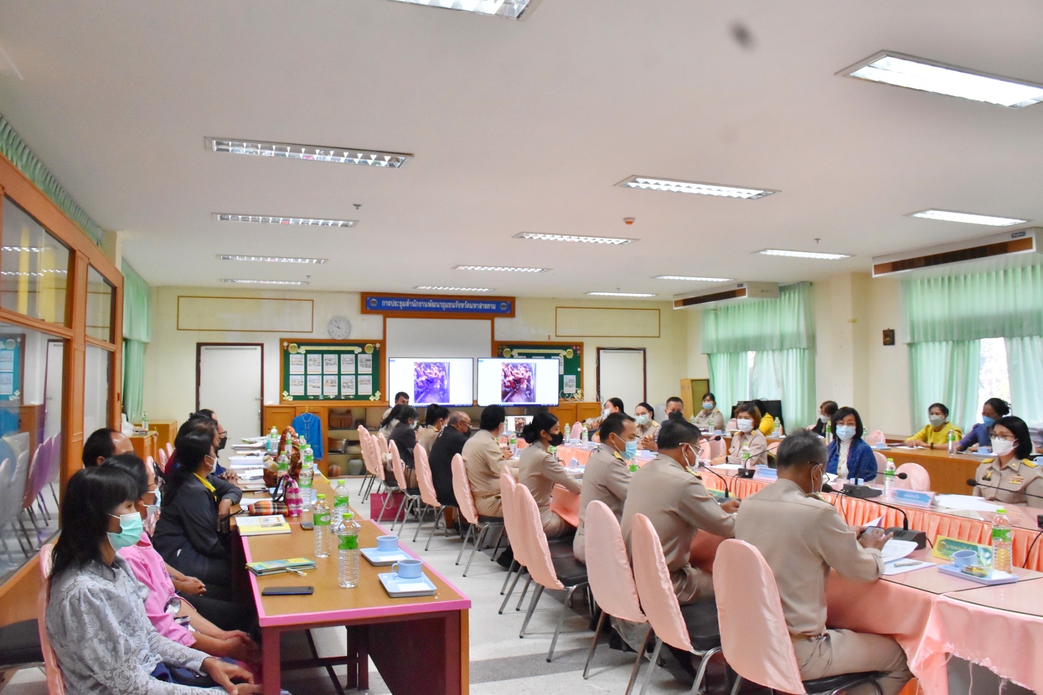 คณะอนุกรรมการบริหารกองทุนพัฒนาบทบาทสตรีระดับจังหวัดมหาสารคาม ประชุมครั้งที่ 2/2565
