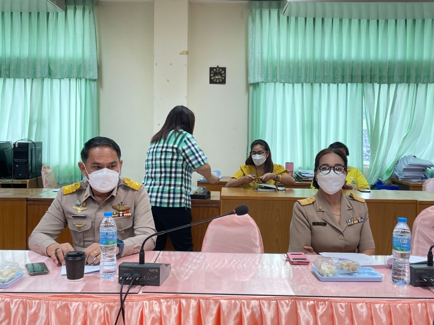 บริษัทประชารัฐรักสามัคคีมหาสารคาม (วิสาหกิจเพื่อสังคม) จำกัด ร่วมกับหน่วยงานและภาคีเครือข่ายในการ หารือแนวทางการเปิดตลาดร่วมใจไทสารคามเพื่อบรรเทาค่าครองชีพ ในการประชุมประจำเดือนครั้งที่ 2/2565