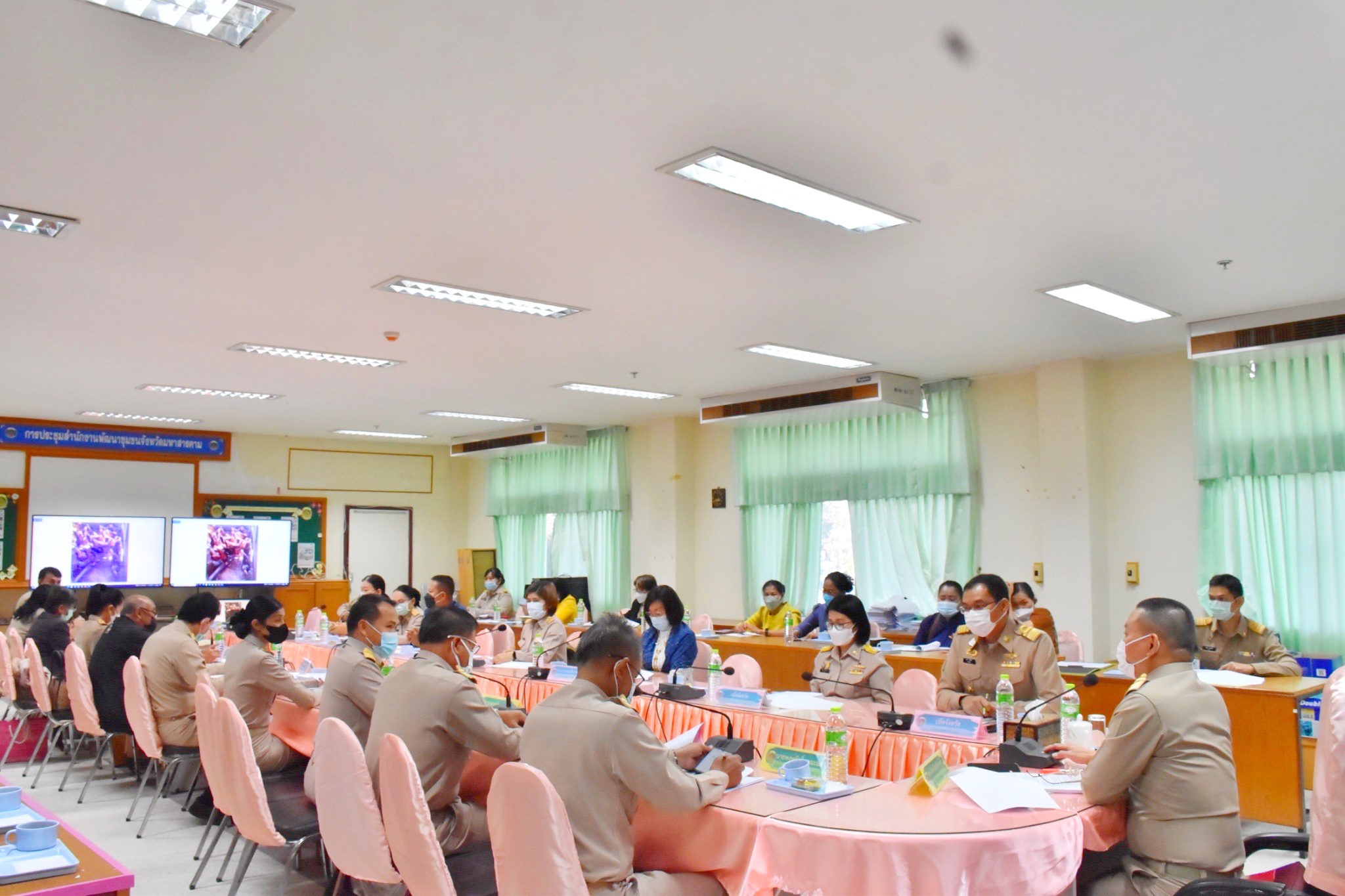 คณะอนุกรรมการบริหารกองทุนพัฒนาบทบาทสตรีระดับจังหวัดมหาสารคาม ประชุมครั้งที่ 2/2565