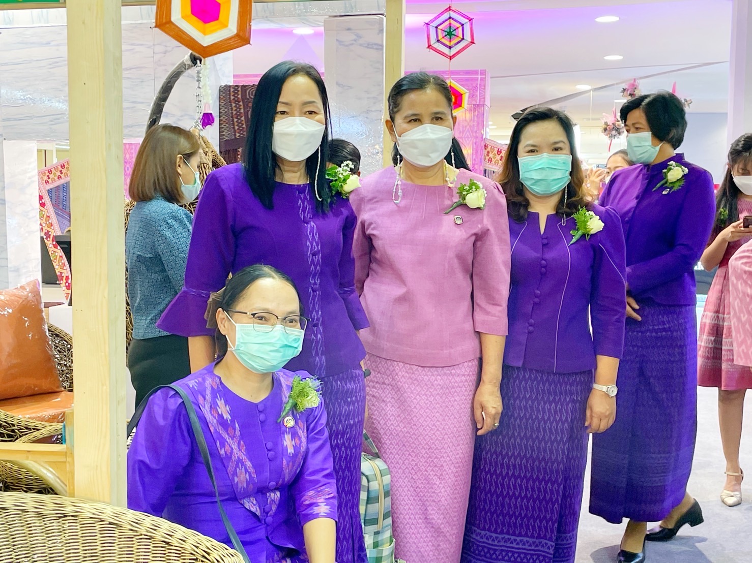 พช. มหาสารคาม จัดพิธีเปิดงาน “มหกรรมของดีผลิตภัณฑ์ชุมชน ร้อยแก่นสารสินธุ์” ภายใต้โครงการตามแผนปฏิบัติราชการประจำปีของกลุ่มจังหวัดภาคตะวันออกเฉียงเหนือตอนกลาง ประจำปีงบประมาณ พ.ศ. 2565