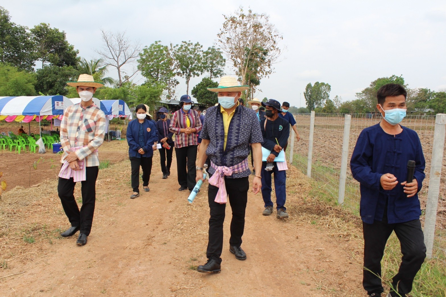 พช.มหาสารคาม “ประกวดครัวเรือนต้นแบบ โคก หนอง นา พัฒนาชุมชนจังหวัดมหาสารคาม ประจำปี 2565” ณ แปลงครัวเรือนต้นแบบ โคก หนอง นา พัฒนาชุมชน (ขนาด 3 ไร่)  นายวีรพล พลเดช หมู่ที่ 13 ตำบลศรีสุข อำเภอกันทรวิชัย จังหวัดมหาสารคาม