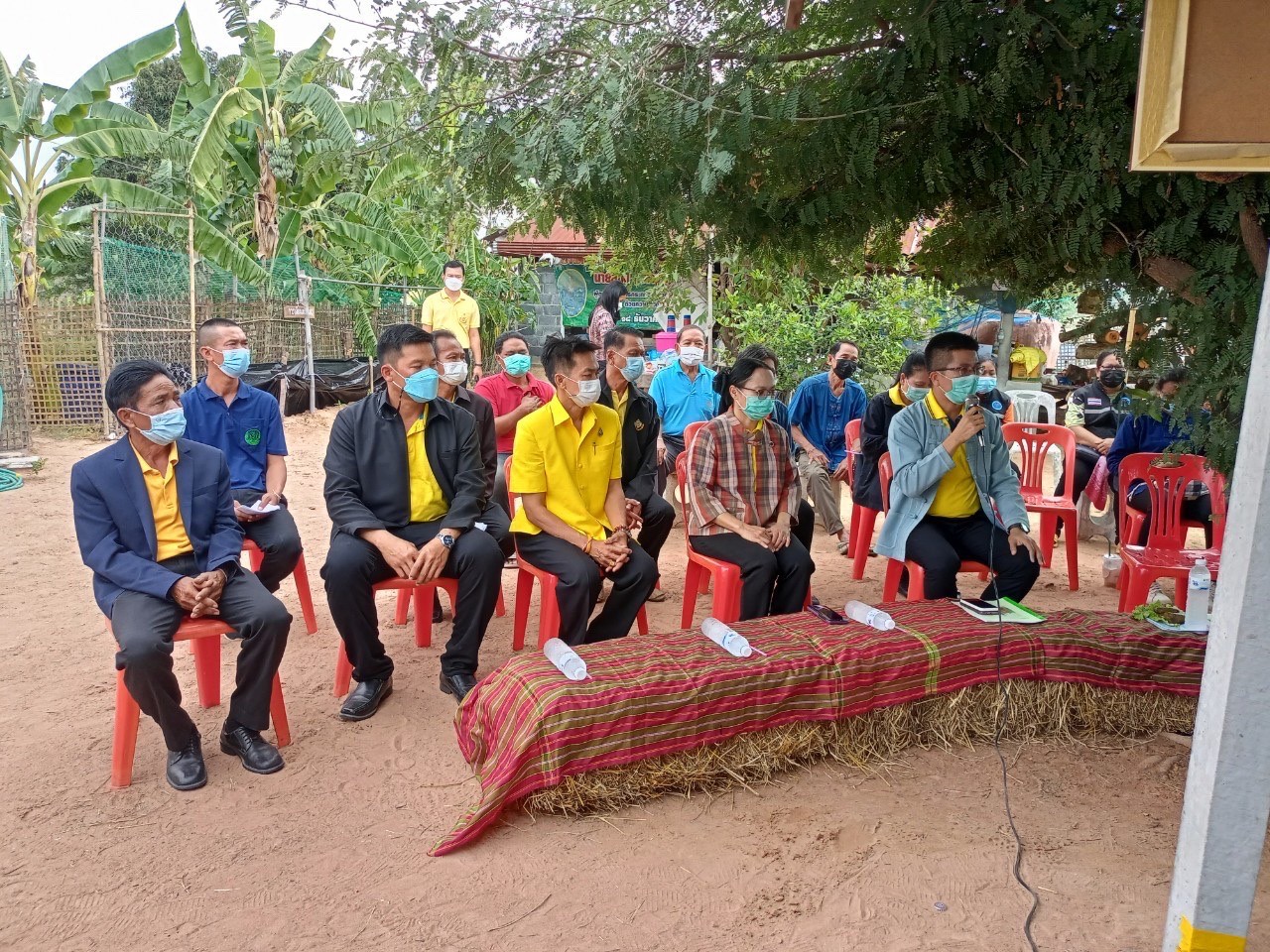 พช.มหาสารคาม “ประกวดครัวเรือนต้นแบบ โคก หนอง นา พัฒนาชุมชนจังหวัดมหาสารคาม ประจำปี 2565” ณ แปลงครัวเรือนต้นแบบ โคก หนอง นา พัฒนาชุมชน (ขนาด 1 ไร่)  นางนวลศรี กองน้อย หมู่ที่ 3 ตำบลมิตรภาพ อำเภอแกดำ จังหวัดมหาสารคาม