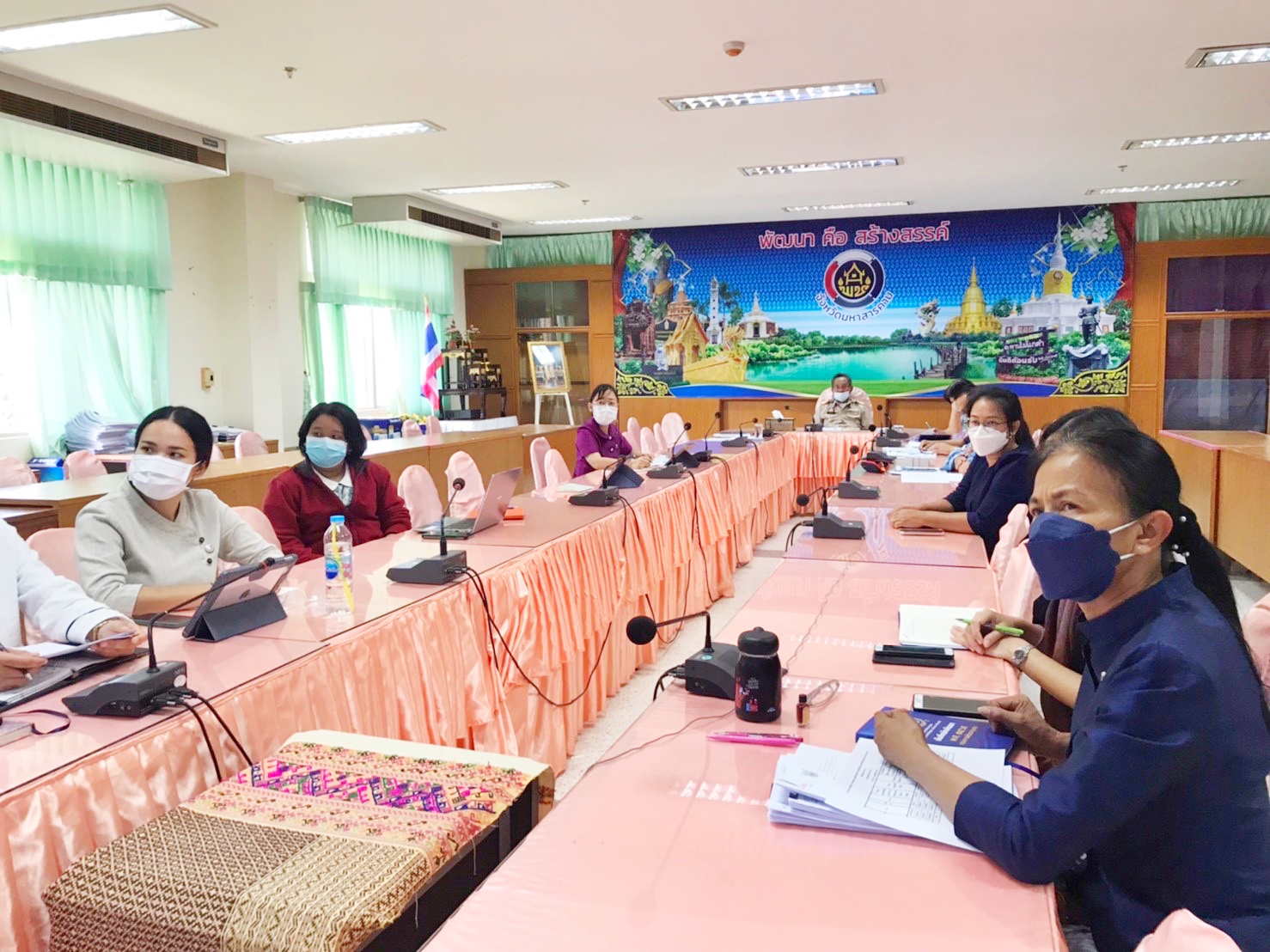พช.มหาสารคามร่วมการประชุมกรมการพัฒนาชุมชน ครั้งที่ 2/2565 ผ่านระบบ (Video Conference และ TV พช.)