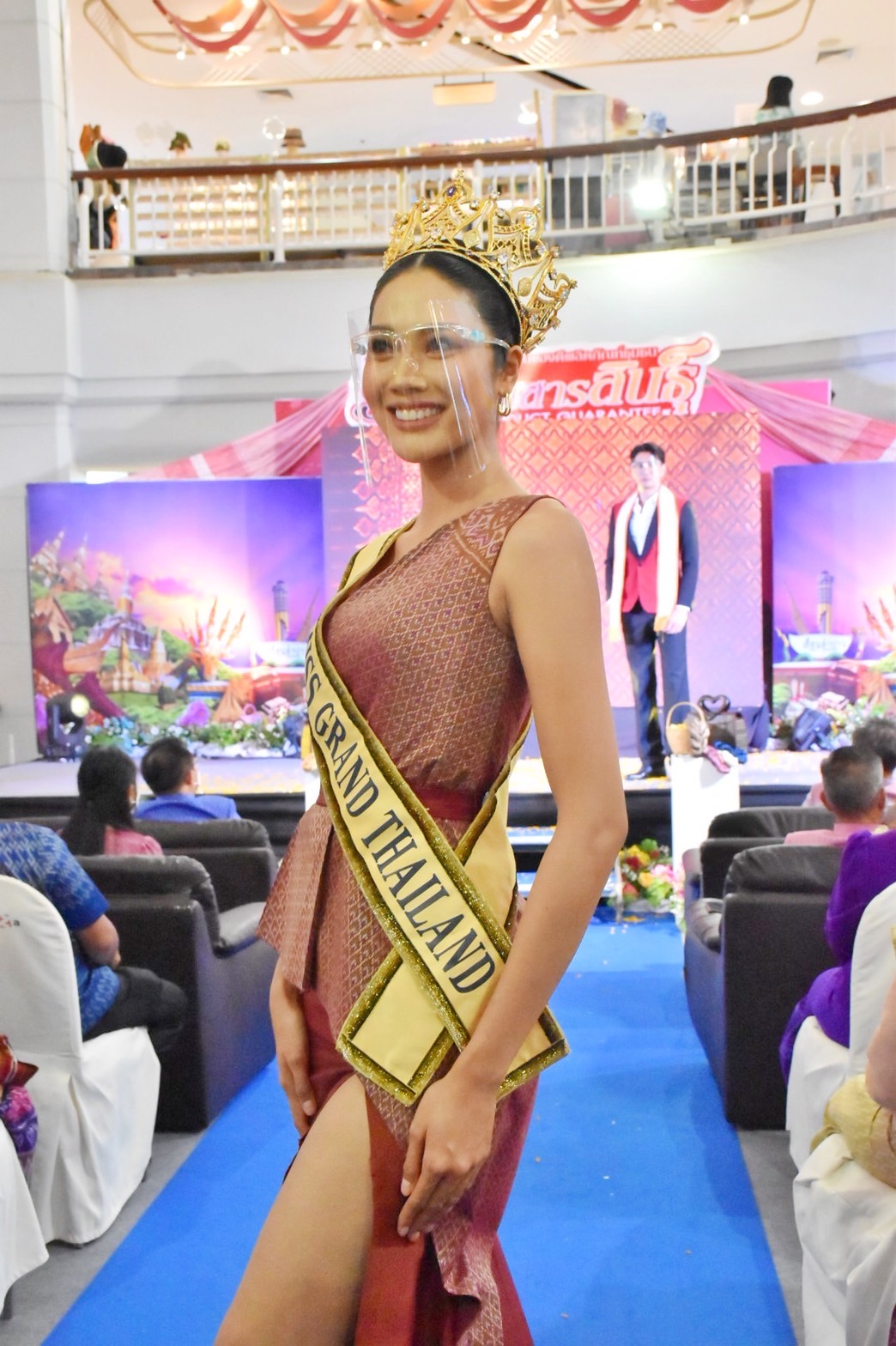 พช. มหาสารคาม จัดพิธีเปิดงาน “มหกรรมของดีผลิตภัณฑ์ชุมชน ร้อยแก่นสารสินธุ์” ภายใต้โครงการตามแผนปฏิบัติราชการประจำปีของกลุ่มจังหวัดภาคตะวันออกเฉียงเหนือตอนกลาง ประจำปีงบประมาณ พ.ศ. 2565