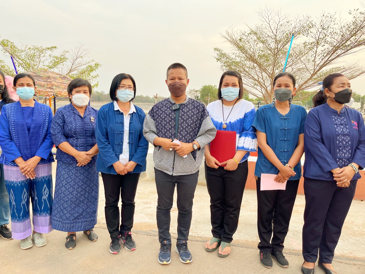 สำนักงานพัฒนาชุมชนอำเภอกันทรวิชัย ร่วมกับเครือข่ายโอทอป อ.กันทรวิชัย จ.มหาสารคาม เปิดตลาดนัด ถนนคนเดิน ออนซอนกันทรวิชัย เพื่อกระตุ้นเศรษฐกิจฐานราก