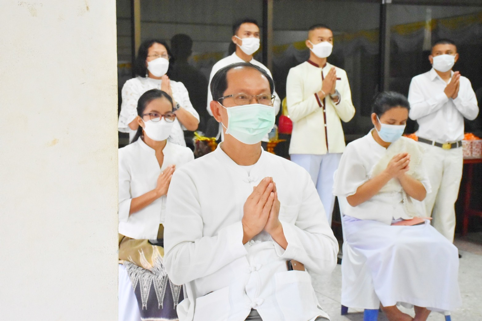พช.มหาสารคาม ร่วมพิธีทำบุญตักบาตร เนื่องในวันมาฆบูชา พุทธศักราช 2565 จังหวัดมหาสารคาม