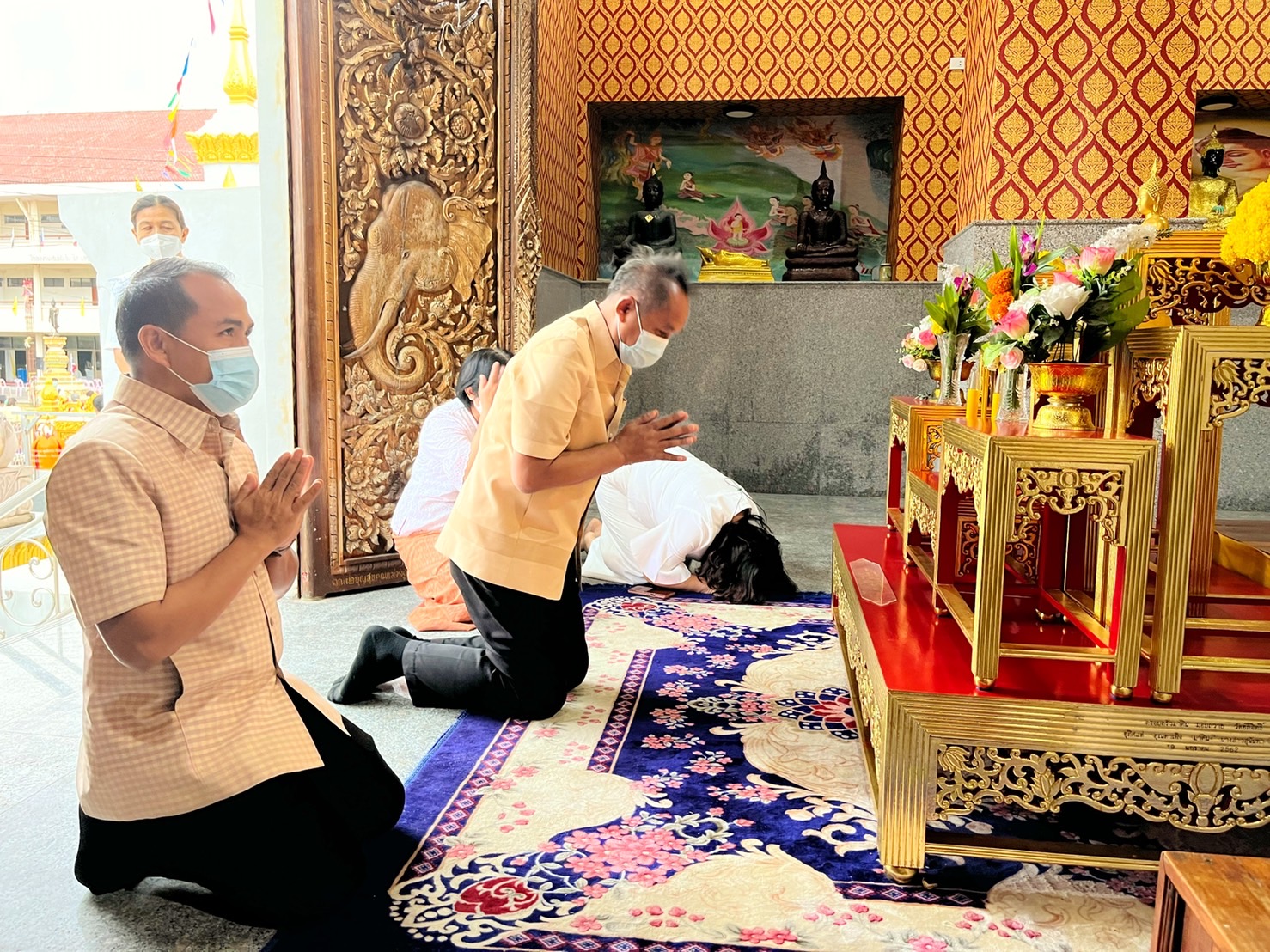 พช.มหาสารคาม ร่วมพิธีทำบุญตักบาตร เนื่องในวันมาฆบูชา พุทธศักราช 2565 จังหวัดมหาสารคาม