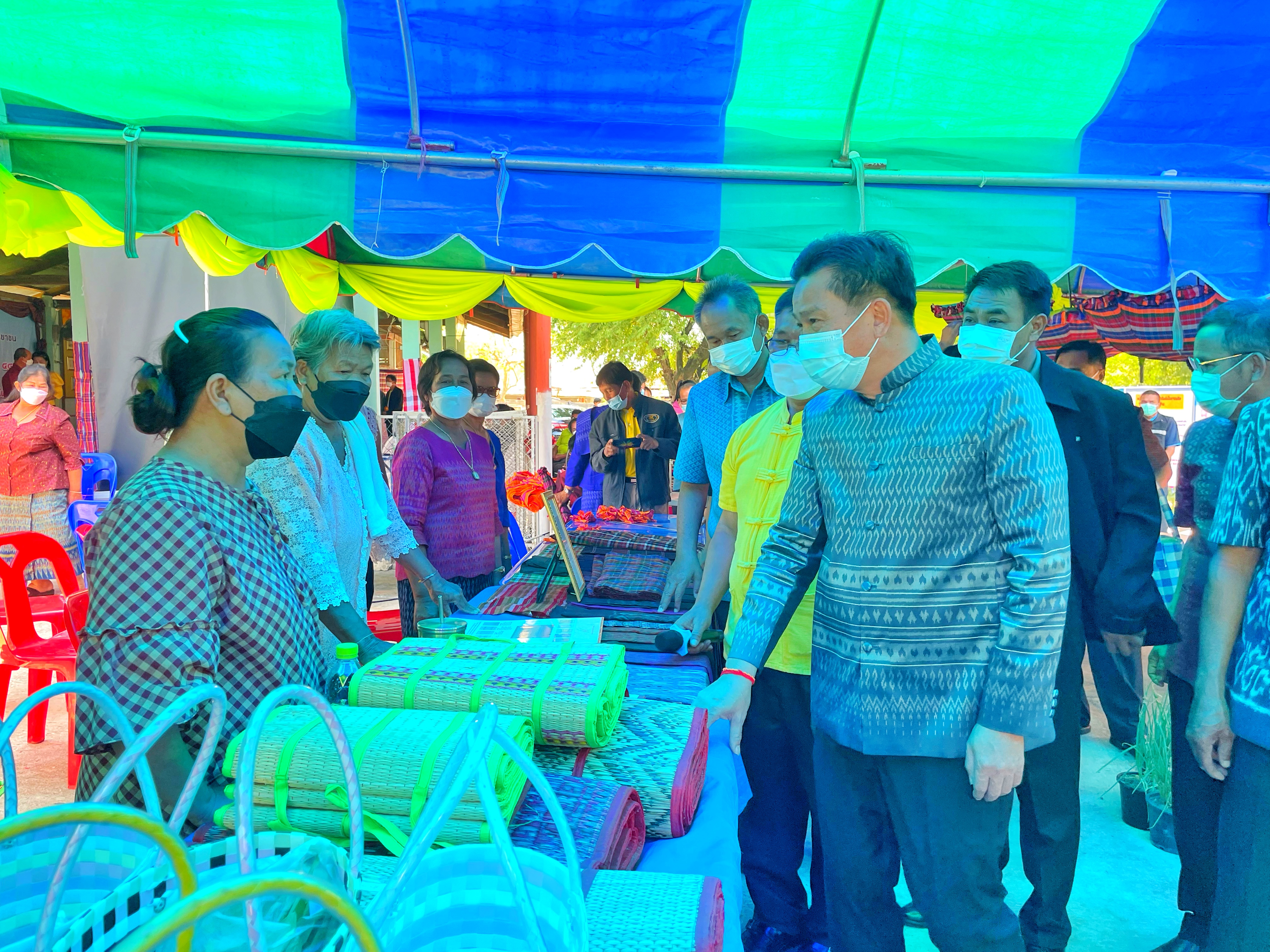 ผู้ว่าราชการจังหวัดมหาสารคามเปิดงานมหกรรมการออมลดความเหลื่อมล้ำของประชาชนและประกาศวาระการส่งเสริมการออมภาคประชาชน