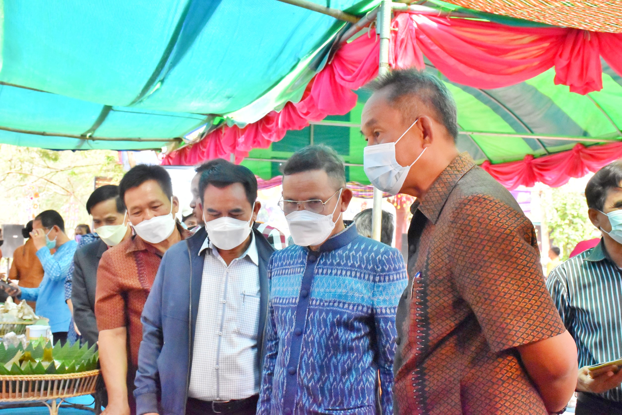 นายวสันต์ ชิงชนะ ผู้ตรวจราชการกรมการพัฒนาชุมชน เปิดงานโครงการส่งเสริมการท่องเที่ยวเชิงสร้างสรรค์และวัฒนธรรม