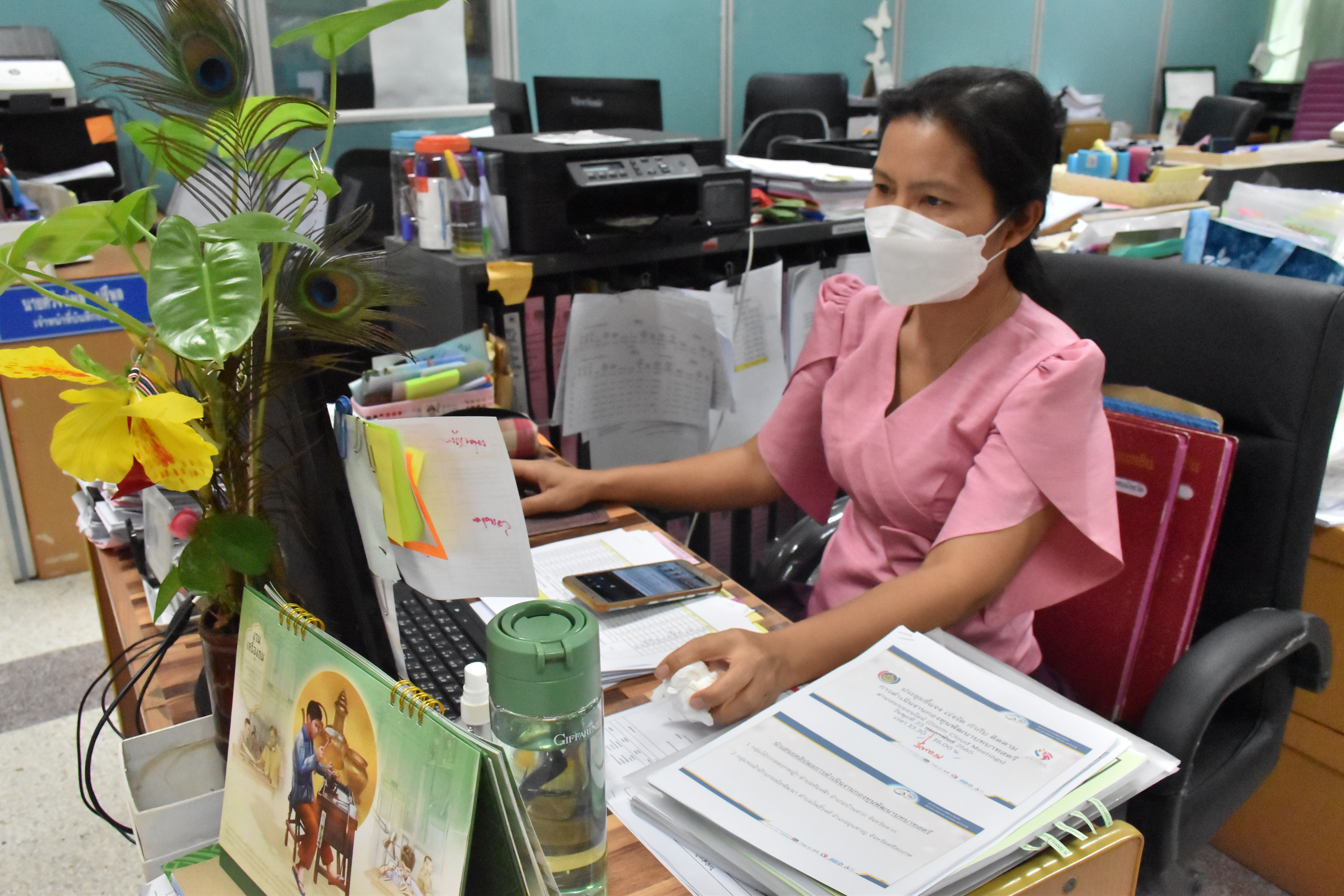 พช.มหาสารคาม ร่วมประชุมชี้แจง เร่งรัด กำกับ ติดตามการดำเนินงานกองทุนพัฒนาบทบาทสตรี ครั้งที่ 2/2565