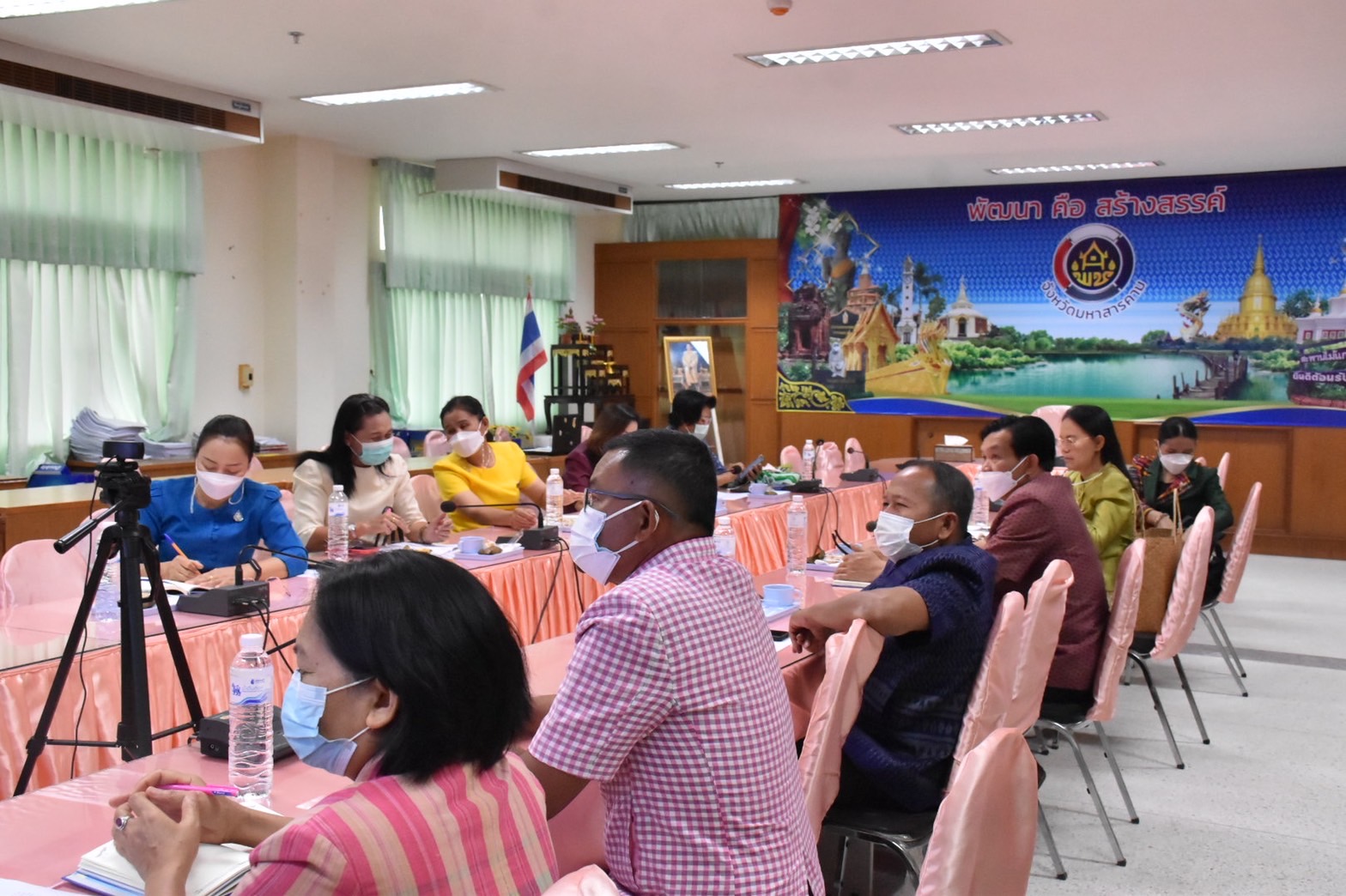 พช.มหาสารคาม ร่วมประชุมการฝึกอบรมโครงการสร้างองค์กรแห่งการเรียนรู้ สู่พัฒนาชุมชนแห่งการเรียนรู้ผ่านสื่ออิเล็กทรอนิกส์ (ระบบ Zoom Cloud Meeting)?