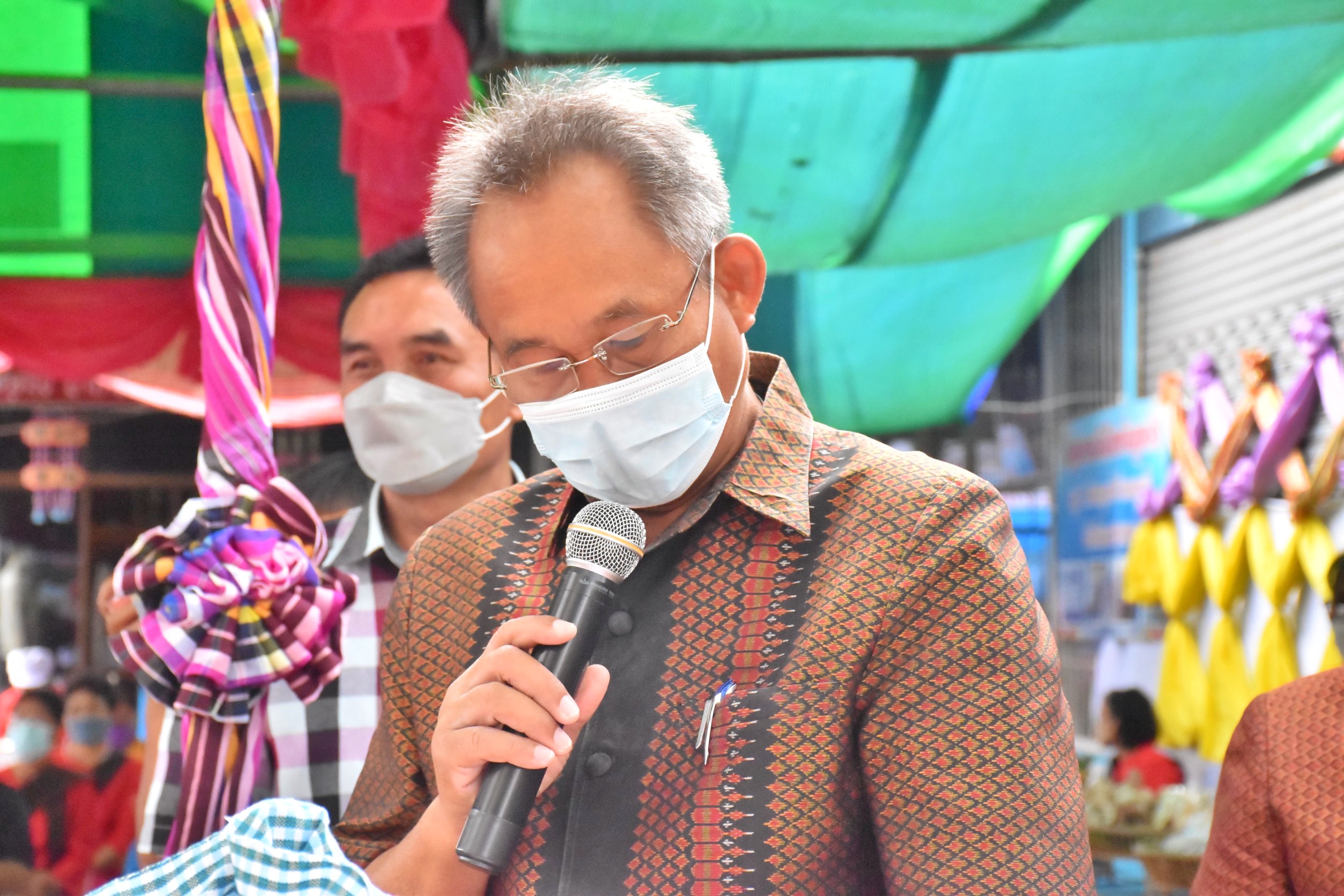 นายวสันต์ ชิงชนะ ผู้ตรวจราชการกรมการพัฒนาชุมชน เปิดงานโครงการส่งเสริมการท่องเที่ยวเชิงสร้างสรรค์และวัฒนธรรม