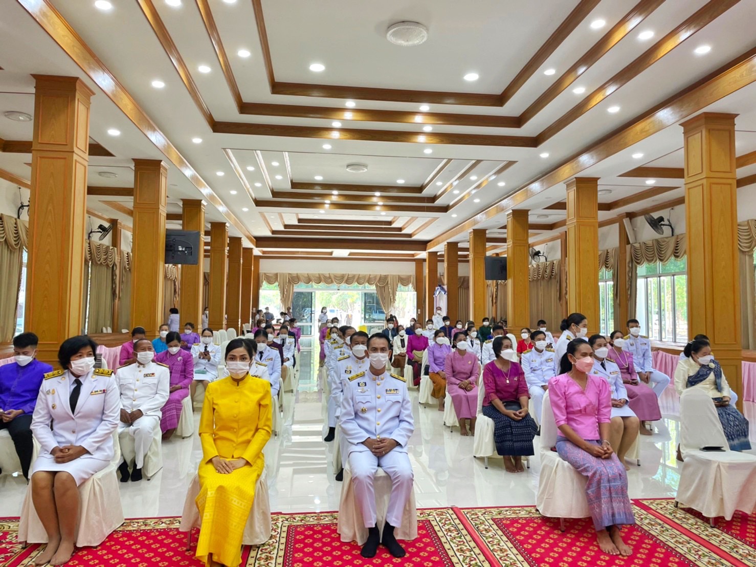จังหวัดมหาสารคาม จัดพิธีมอบแบบลายผ้าพระราชทาน “ผ้าขิดลายนารีรัตนราชกัญญา”