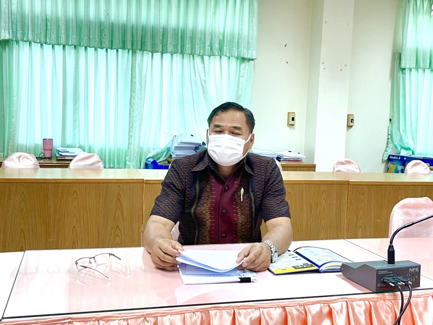 พช.มหาสารคามร่วมประชุมติดตามความก้าวหน้า และเร่งรัดการเบิกจ่ายงบประมาณโครงการพัฒนาพื้นที่ต้นแบบการพัฒนาคุณภาพชีวิตตามหลักทฤษฏีใหม่ ประยุกต์สู่ “โคก หนอง นา โมเดล” ผ่านระบบ webex meeting