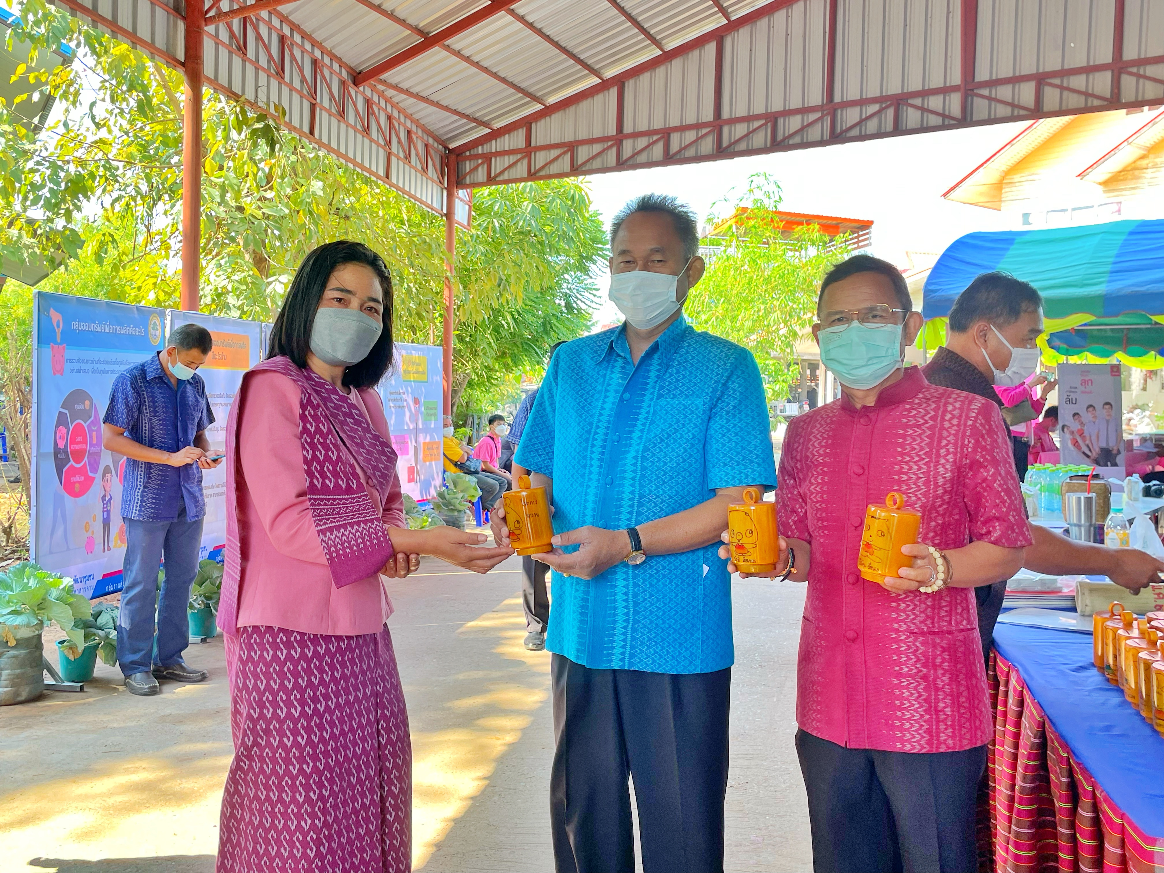 ผู้ว่าราชการจังหวัดมหาสารคามเปิดงานมหกรรมการออมลดความเหลื่อมล้ำของประชาชนและประกาศวาระการส่งเสริมการออมภาคประชาชน