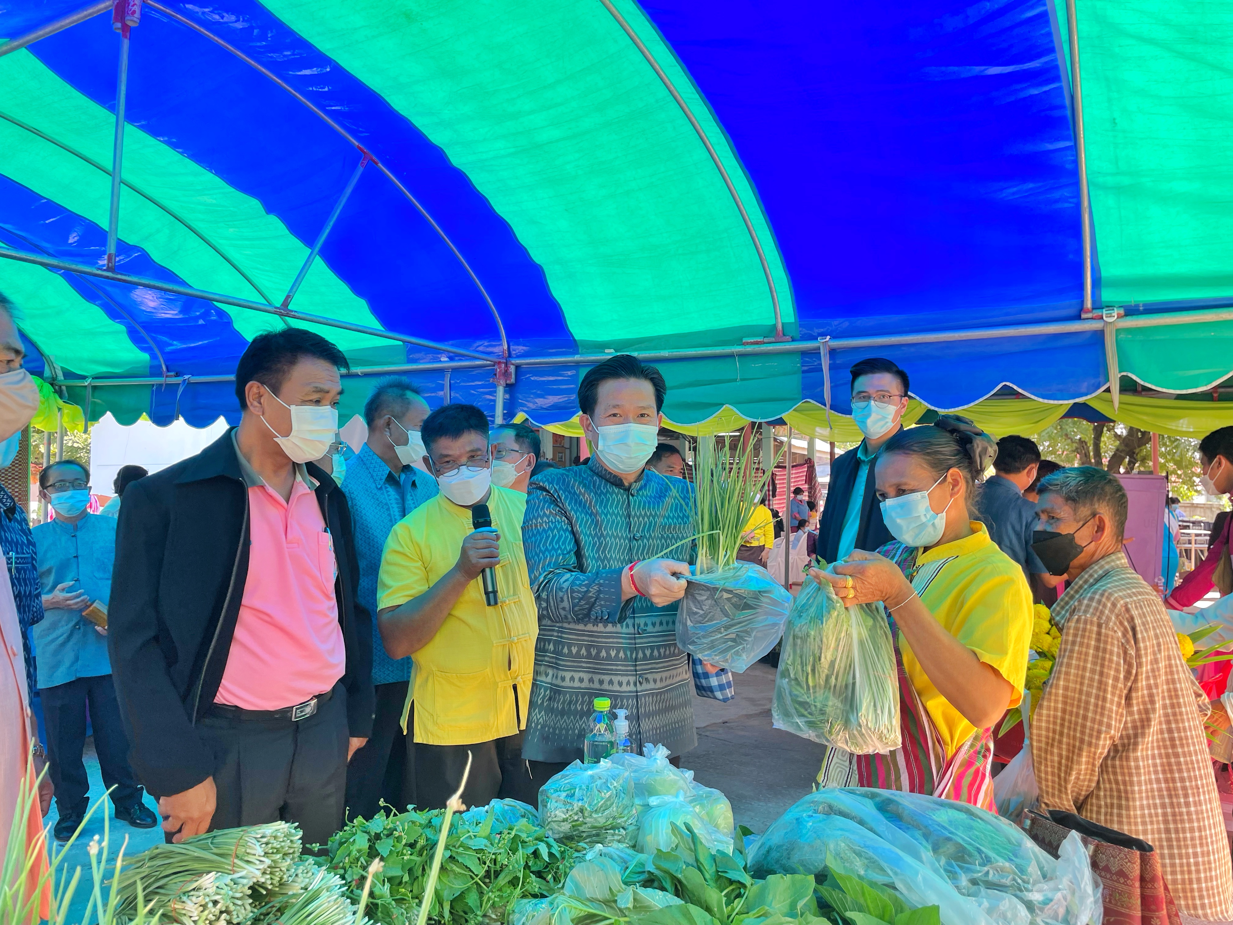 ผู้ว่าราชการจังหวัดมหาสารคามเปิดงานมหกรรมการออมลดความเหลื่อมล้ำของประชาชนและประกาศวาระการส่งเสริมการออมภาคประชาชน