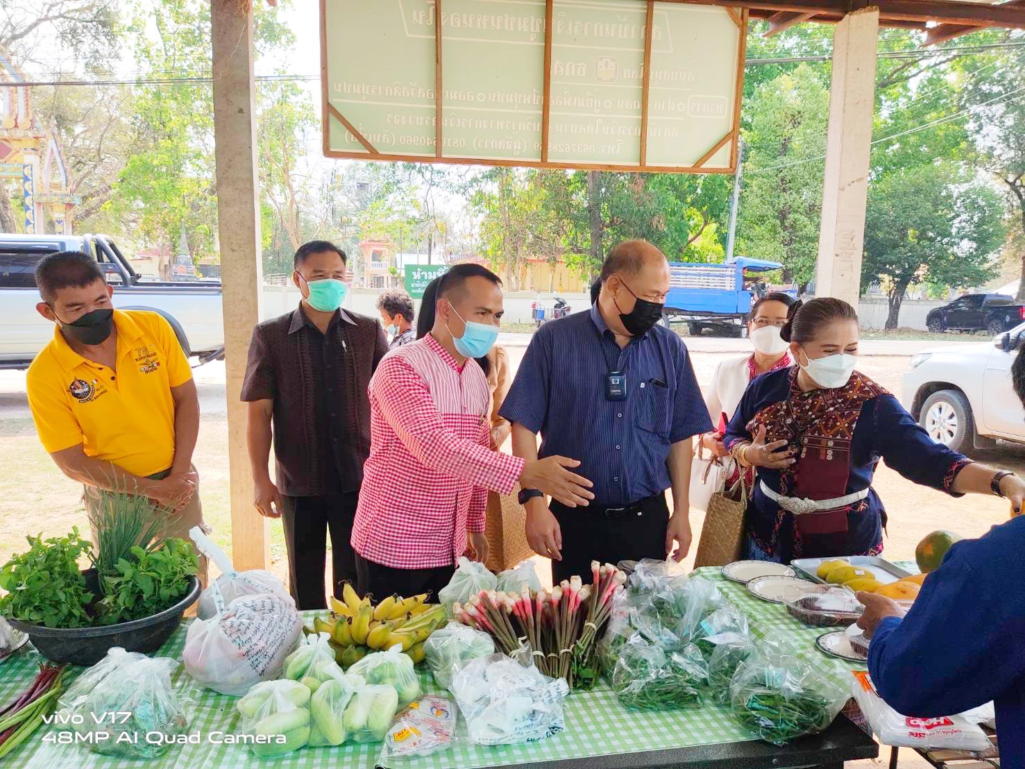 พช.มหาสารคาม รวมพลังสตรี ส่งเสริมช่องทางการตลาดผลิตภัณฑ์กลุ่มอาชีพสมาชิกกองทุนพัฒนาบทบาทสตรี ณ ตลาดไทบ้าน อำเภอนาเชือก