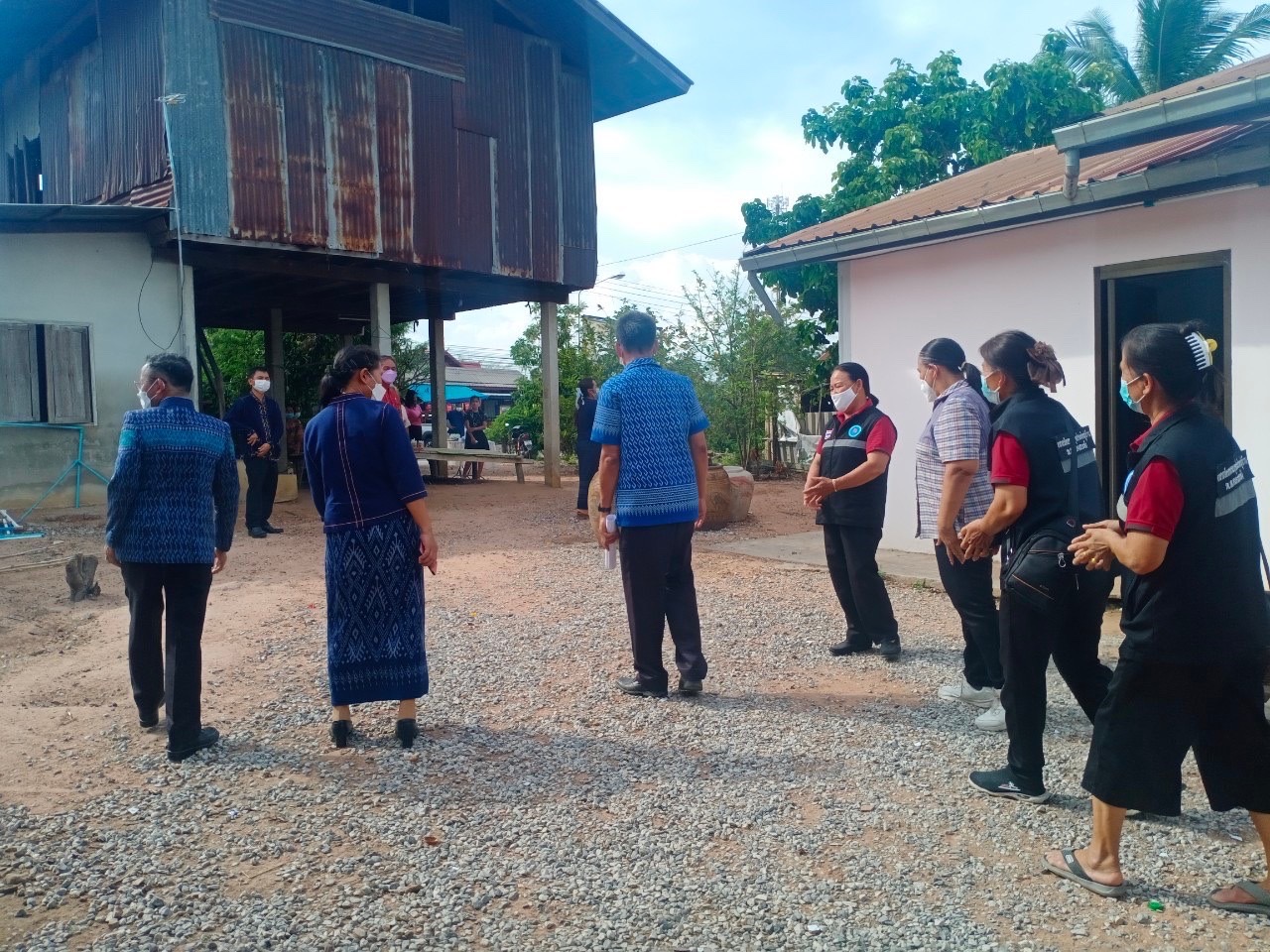ผู้ตรวจราชการกรมการพัฒนาชุมชน ผนึกกำลังทีมปฏิบัติการแก้จน จ.มหาสารคาม ลงพื้นที่เคาะประตูช่วยเหลือครัวเรือนยากจนตามฐานข้อมูล TPMAP