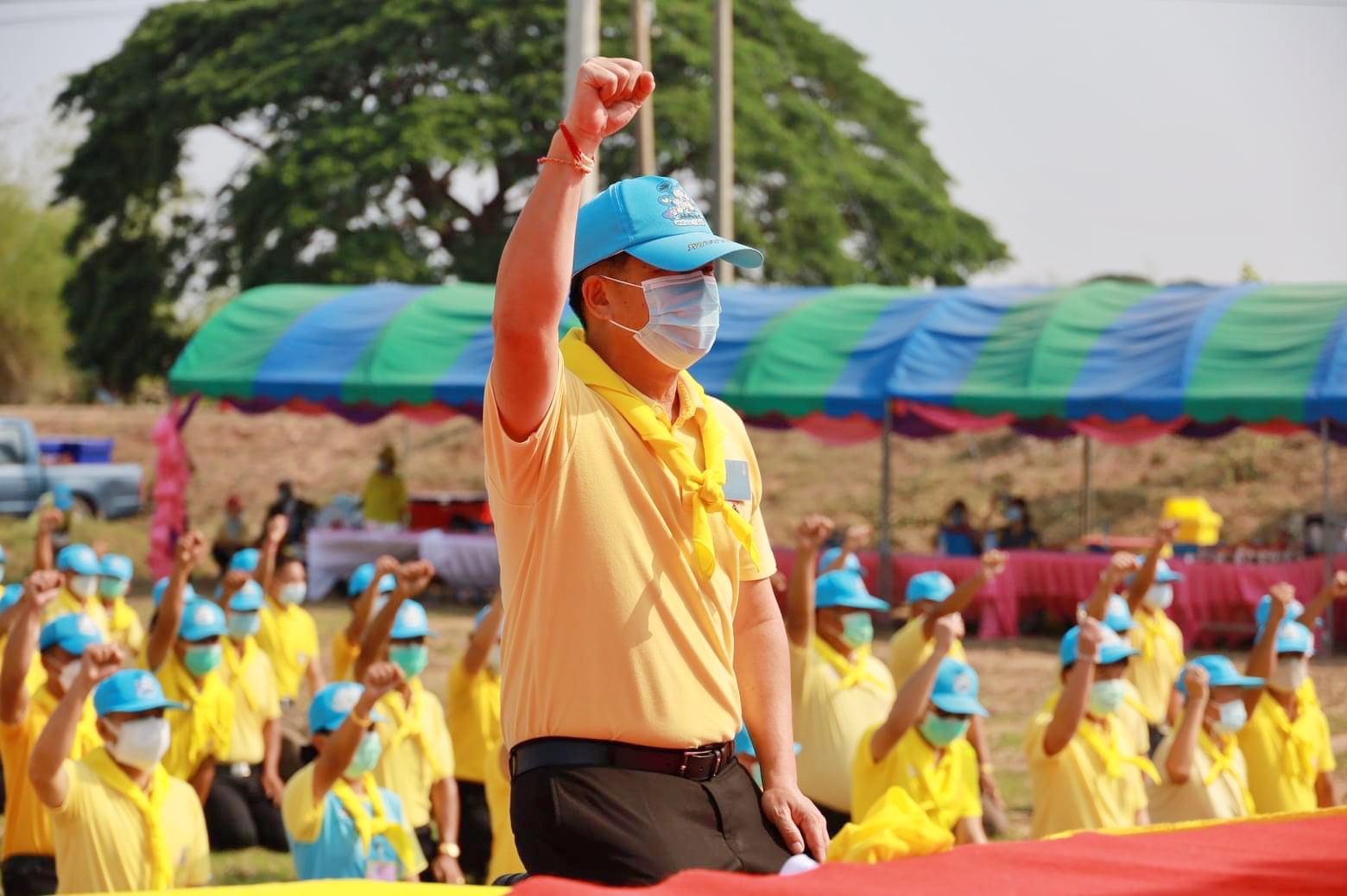 พช.มหาสารคาม จัดกิจกรรมจิตอาสากำจัดผักตบชวาและวัชพืช