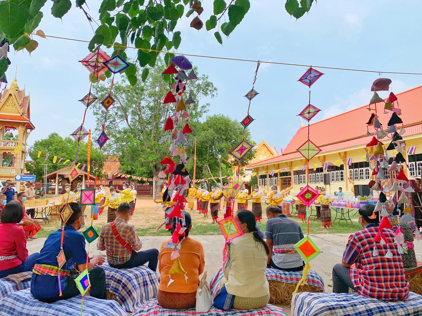 รองอธิบดีกรมการพัฒนาชุมชน นำทีมผู้บริหาร พช. ลงพื้นที่ติดตามการดำเนินงานบริษัท ประชารัฐรักสามัคคีมหาสารคาม(วิสาหกิจเพื่อสังคม) จำกัด