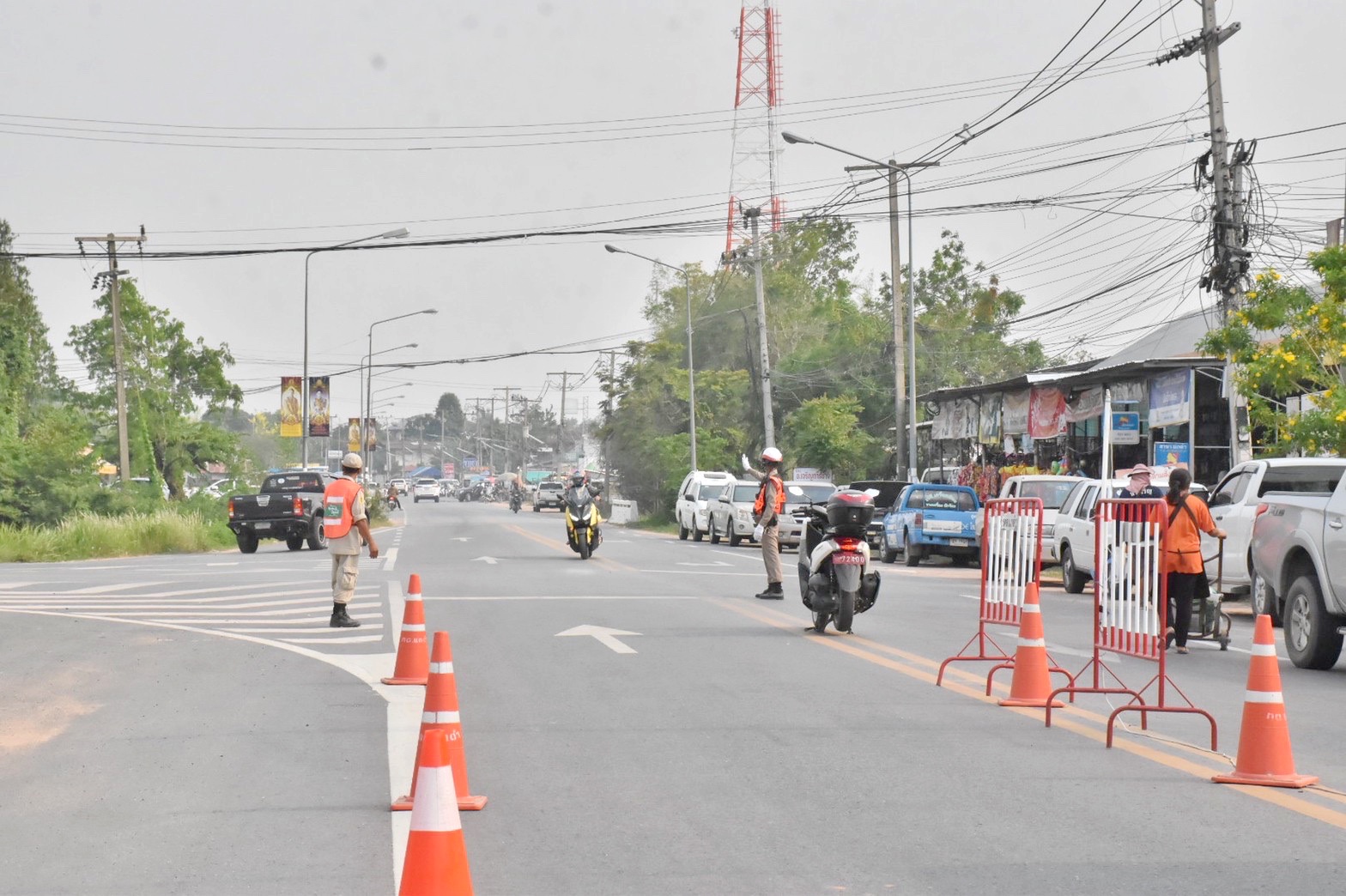 พช.มหาสารคาม ร่วมออกนิเทศและตรวจเยี่ยมจุดตรวจบริการประชาชน