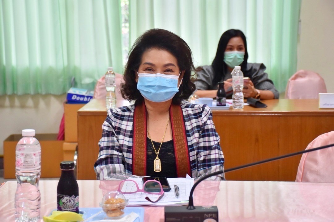 ทีมผู้บริหารกรมการพัฒนาชุมชน ร่วมประชุมเพื่อรับฟังผลการขับเคลื่อนการดำเนินงานบริษัท ประชารัฐรักสามัคคีมหาสารคาม(วิสาหกิจเพื่อสังคม) จำกัด