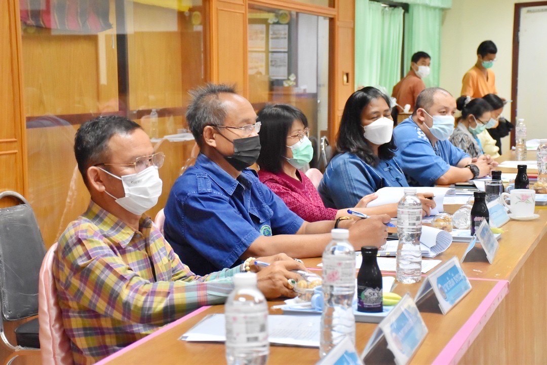 ทีมผู้บริหารกรมการพัฒนาชุมชน ร่วมประชุมเพื่อรับฟังผลการขับเคลื่อนการดำเนินงานบริษัท ประชารัฐรักสามัคคีมหาสารคาม(วิสาหกิจเพื่อสังคม) จำกัด