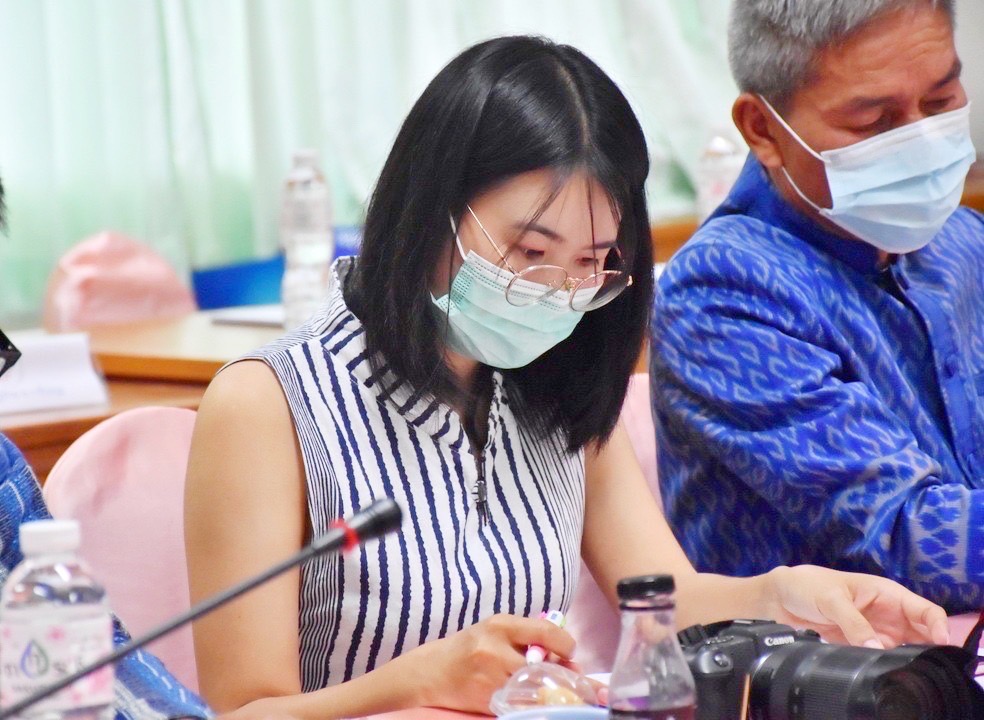 ทีมผู้บริหารกรมการพัฒนาชุมชน ร่วมประชุมเพื่อรับฟังผลการขับเคลื่อนการดำเนินงานบริษัท ประชารัฐรักสามัคคีมหาสารคาม(วิสาหกิจเพื่อสังคม) จำกัด
