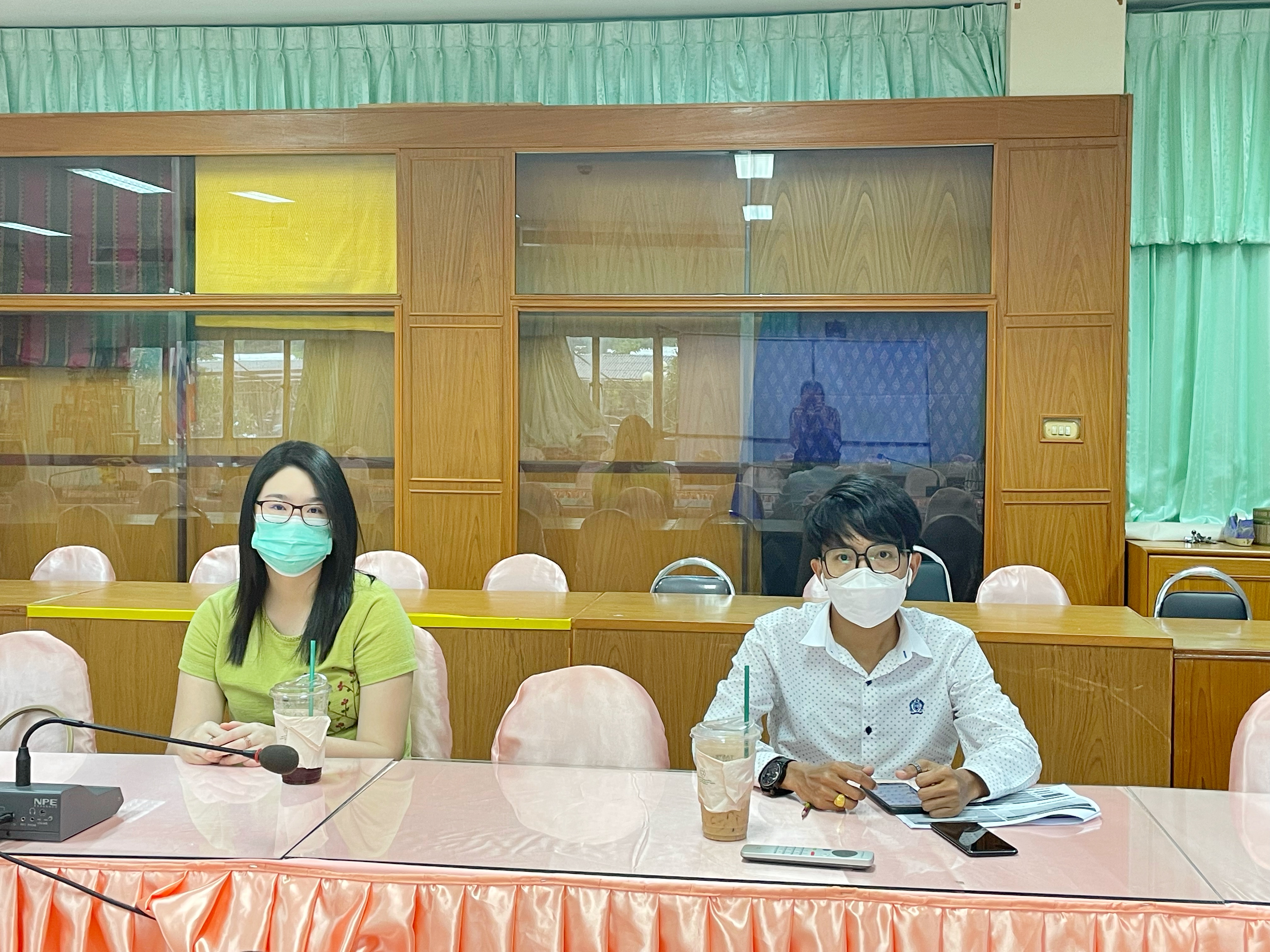 พช.มหาสารคาม ร่วมประชุมชี้แจง เร่งรัด กำกับ ติดตาม การดำเนินงานกองทุนพัฒนาบทบาทสตรี ผ่านระบบวิดีทัศน์ทางไกล (Video Conference)