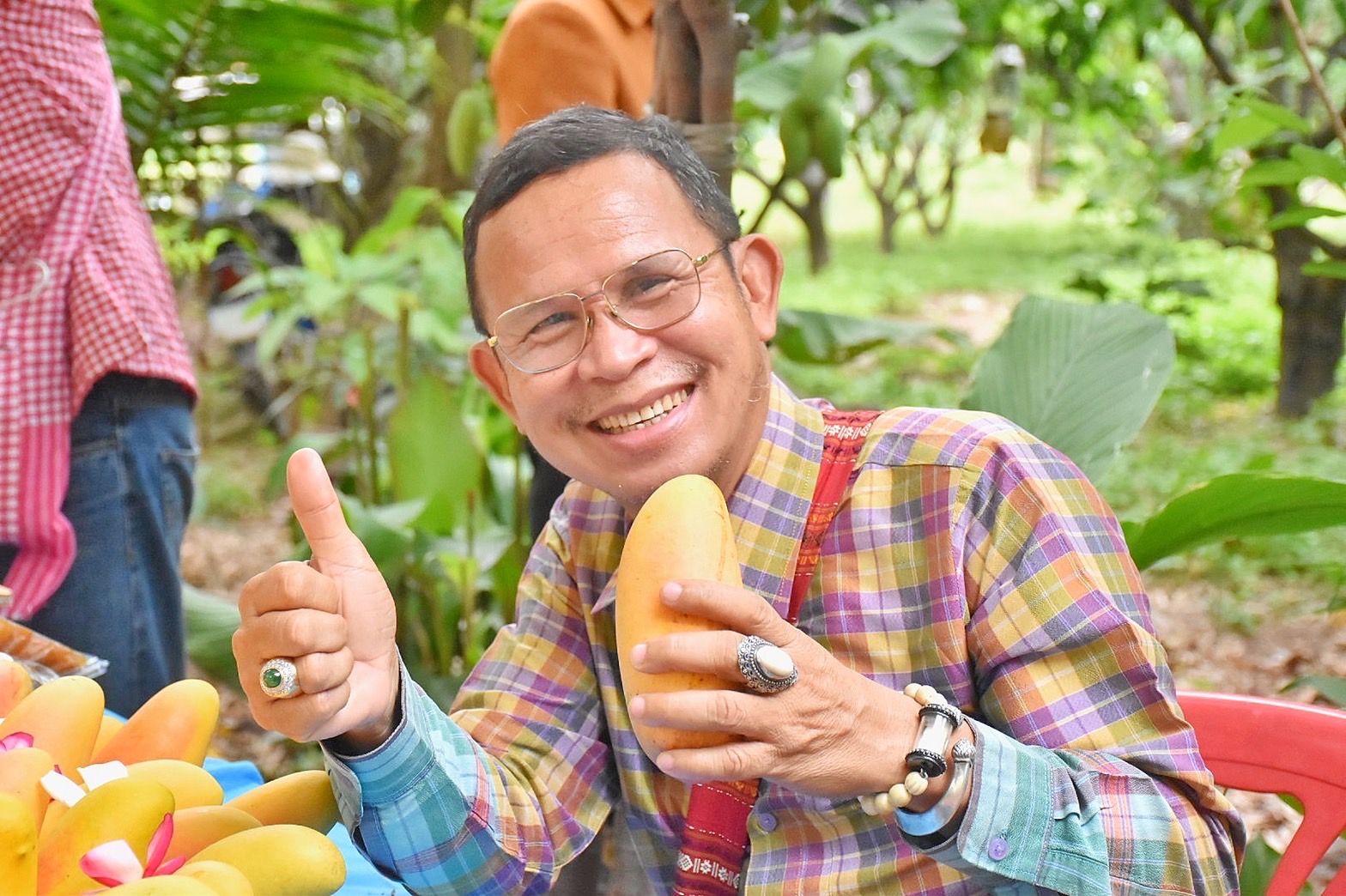 รองอธิบดีกรมการพัฒนาชุมชน นำทีมผู้บริหาร พช. ลงพื้นที่ติดตามการดำเนินงานบริษัท ประชารัฐรักสามัคคีมหาสารคาม(วิสาหกิจเพื่อสังคม) จำกัด